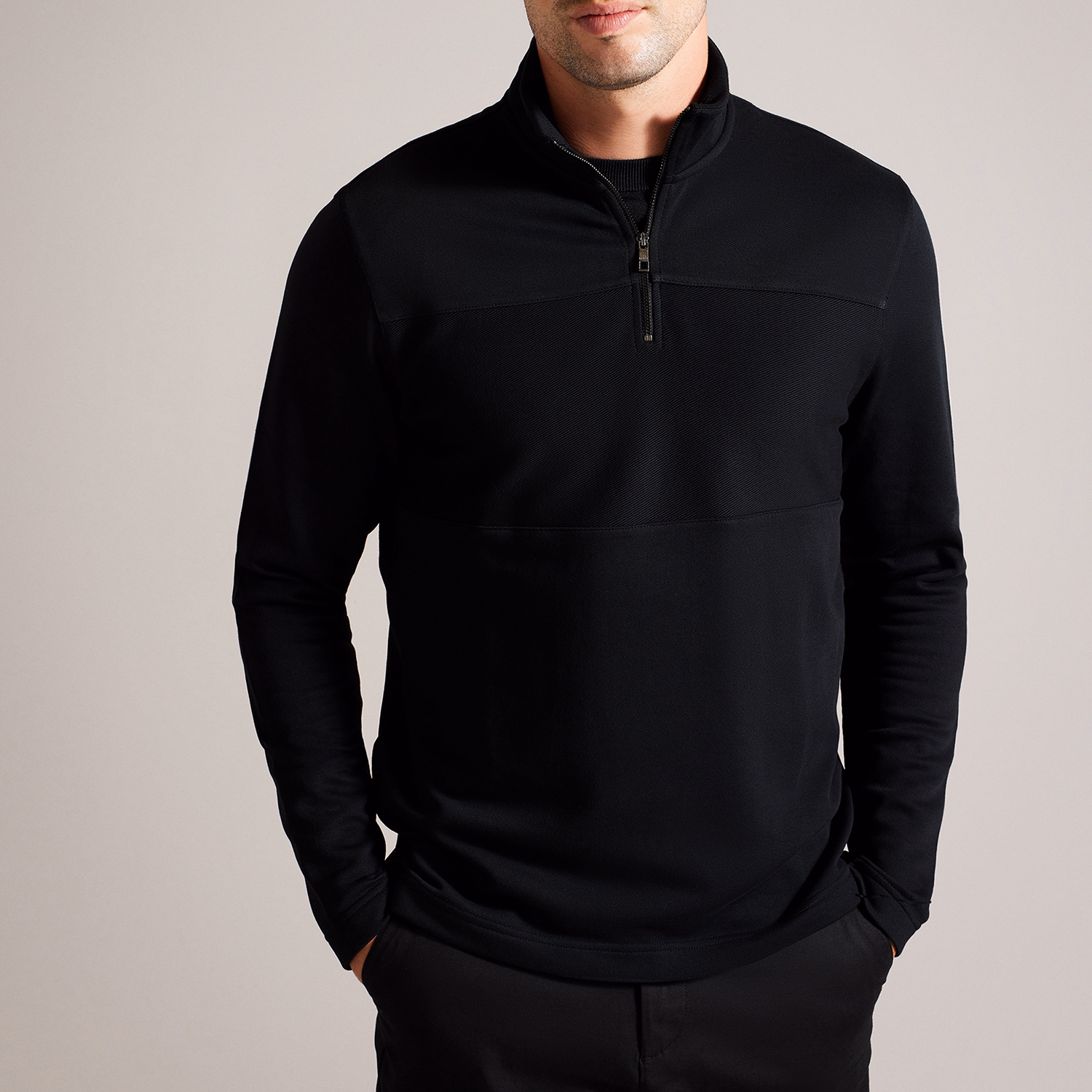 Gazine Long-Sleeve Half-Zip Sweatshirt