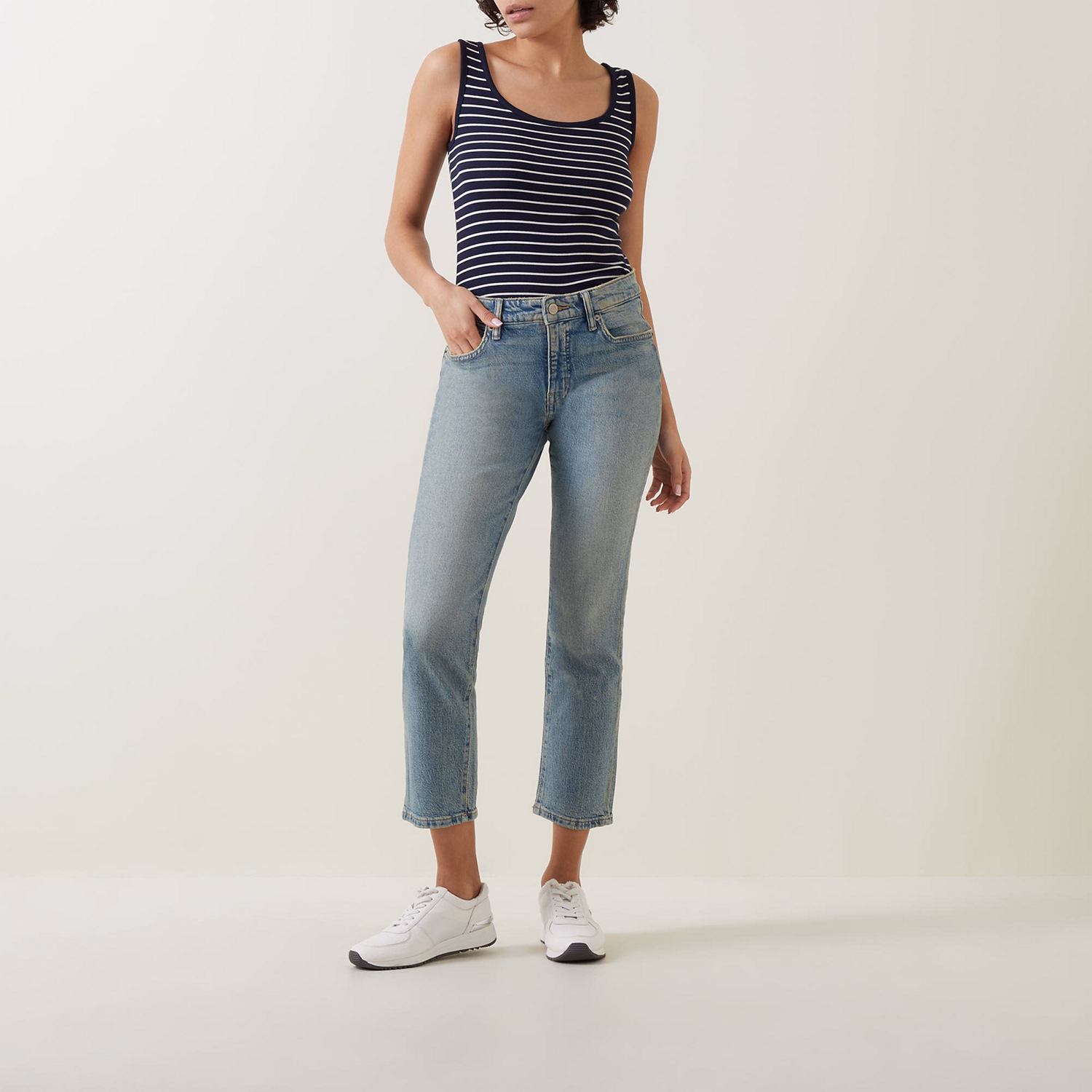 Cropped Straight Leg Mid-Rise Jeans