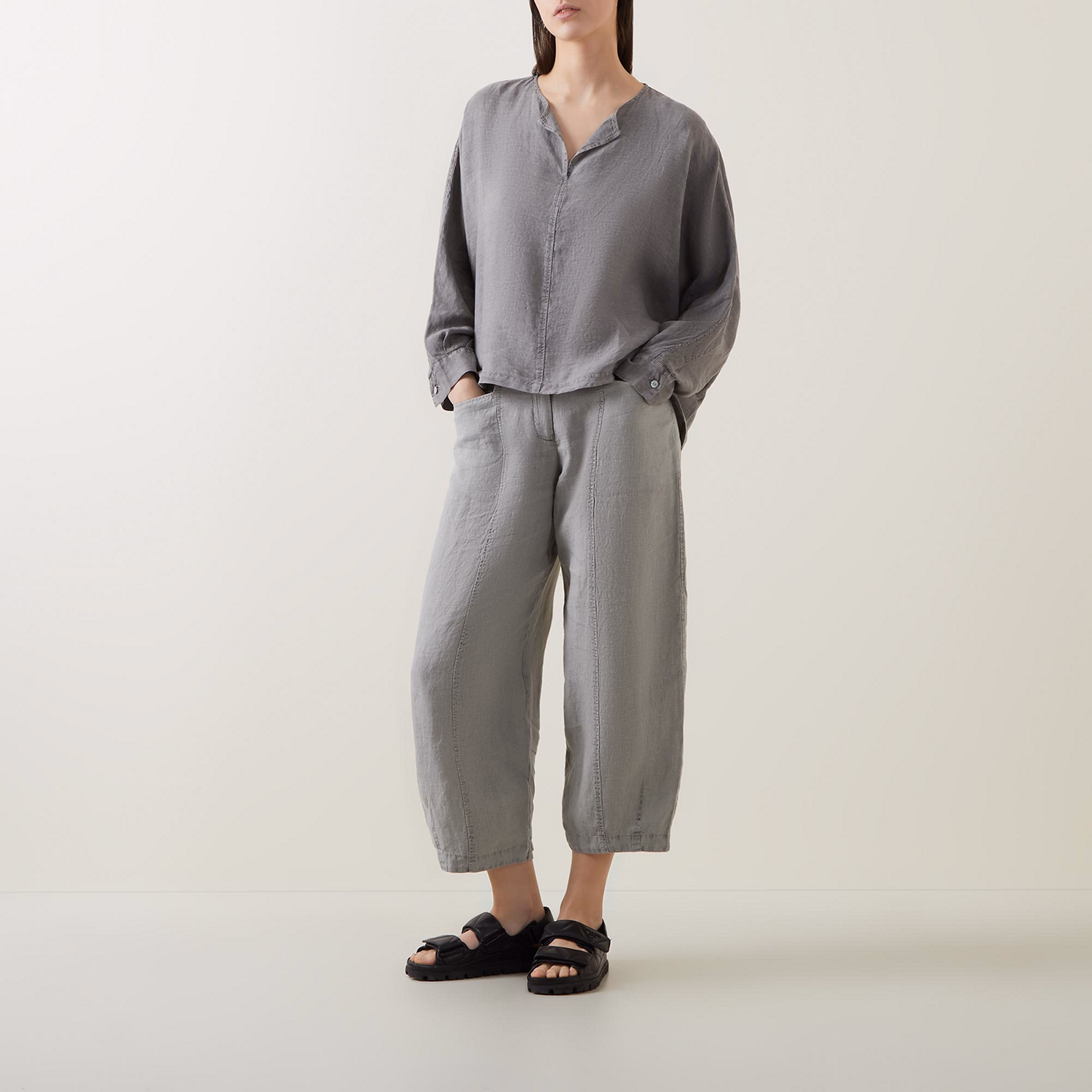 Kius Mid-Rise Straight Leg Trousers