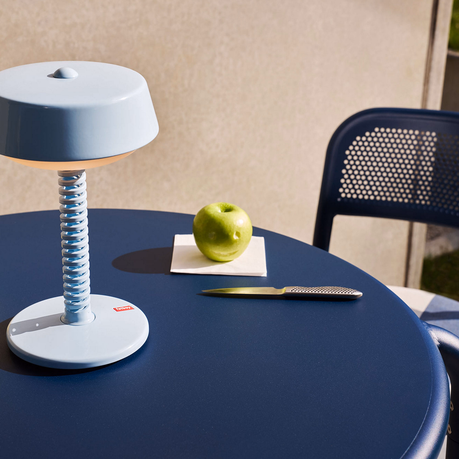 Toní Bistreau Table