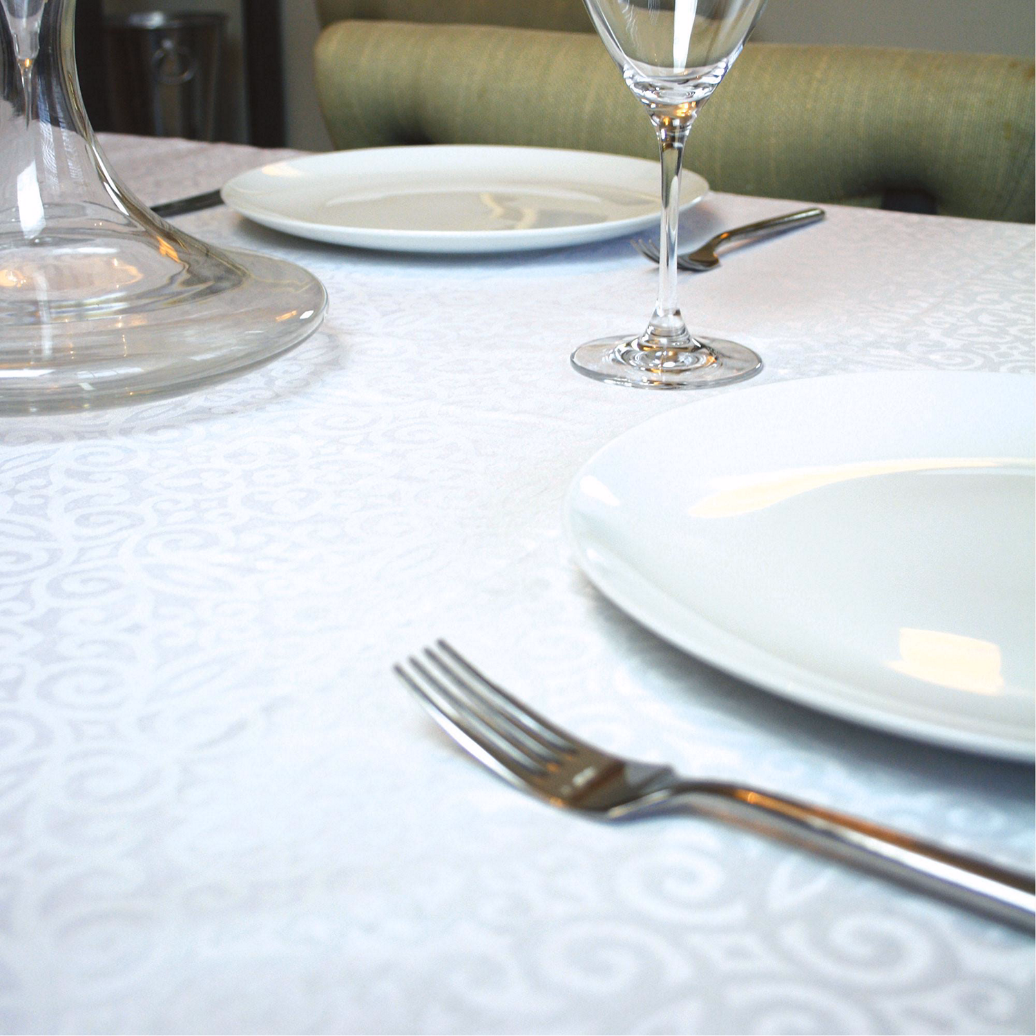 Avondale Damask Tablecloth 54x90	"