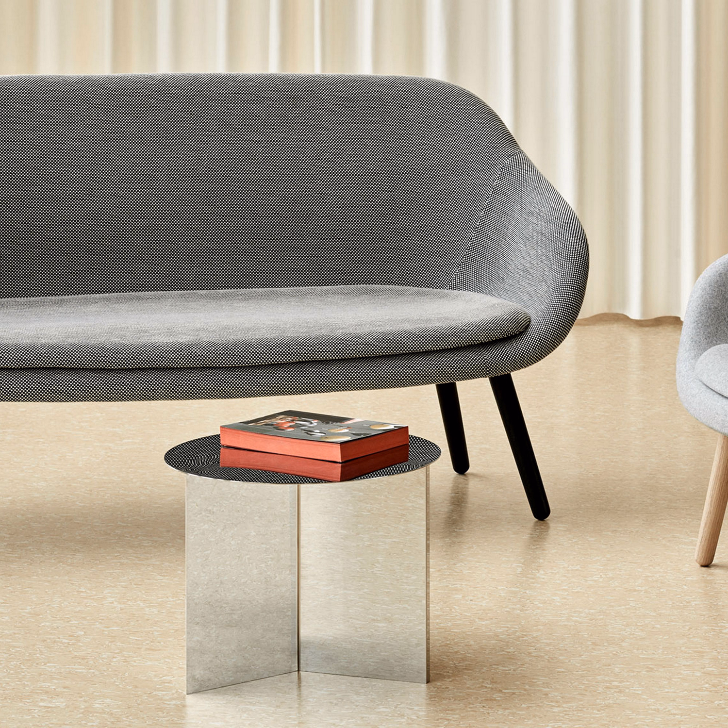 Slit Round Table Mirror