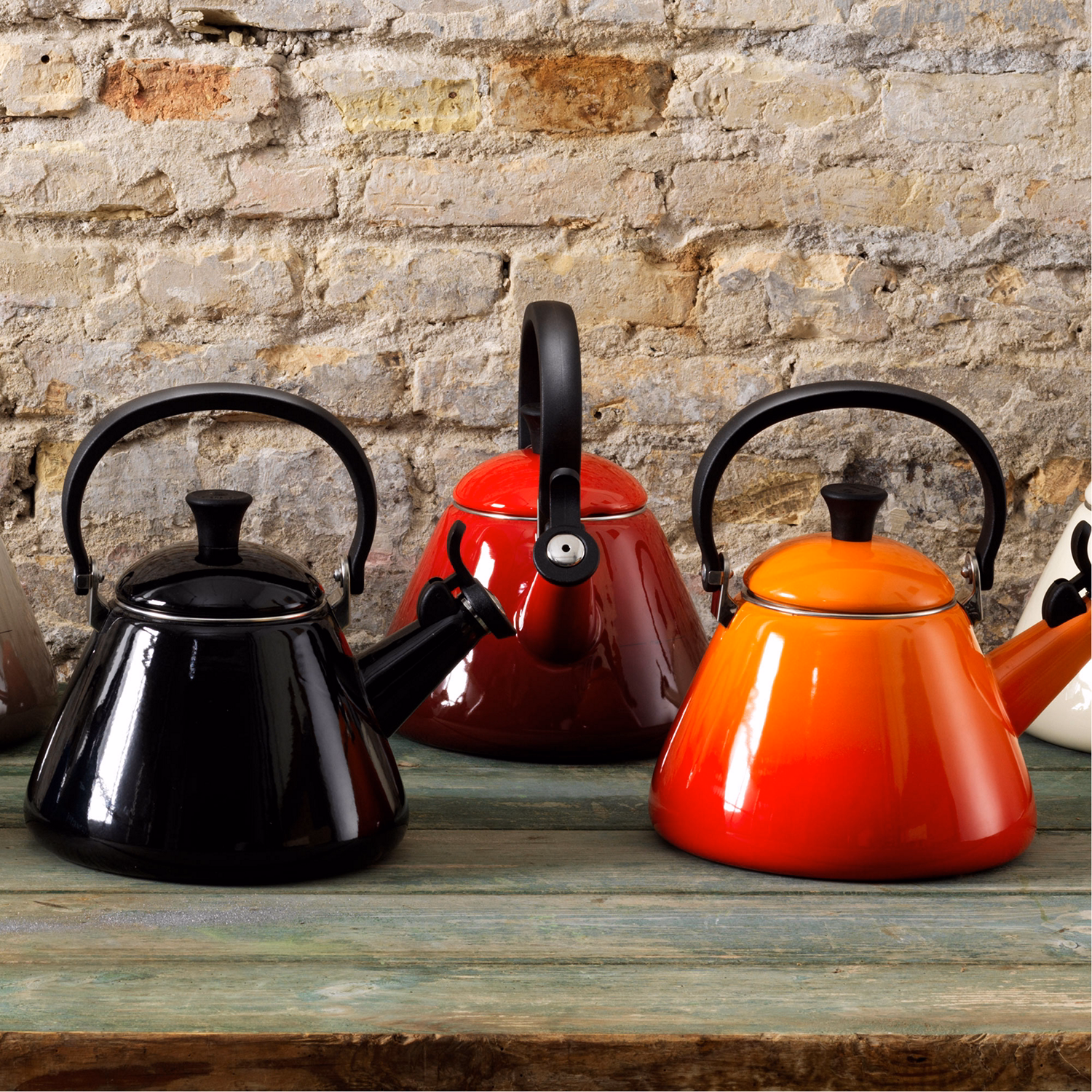 Kone Kettle With Fixed Whistle 2L