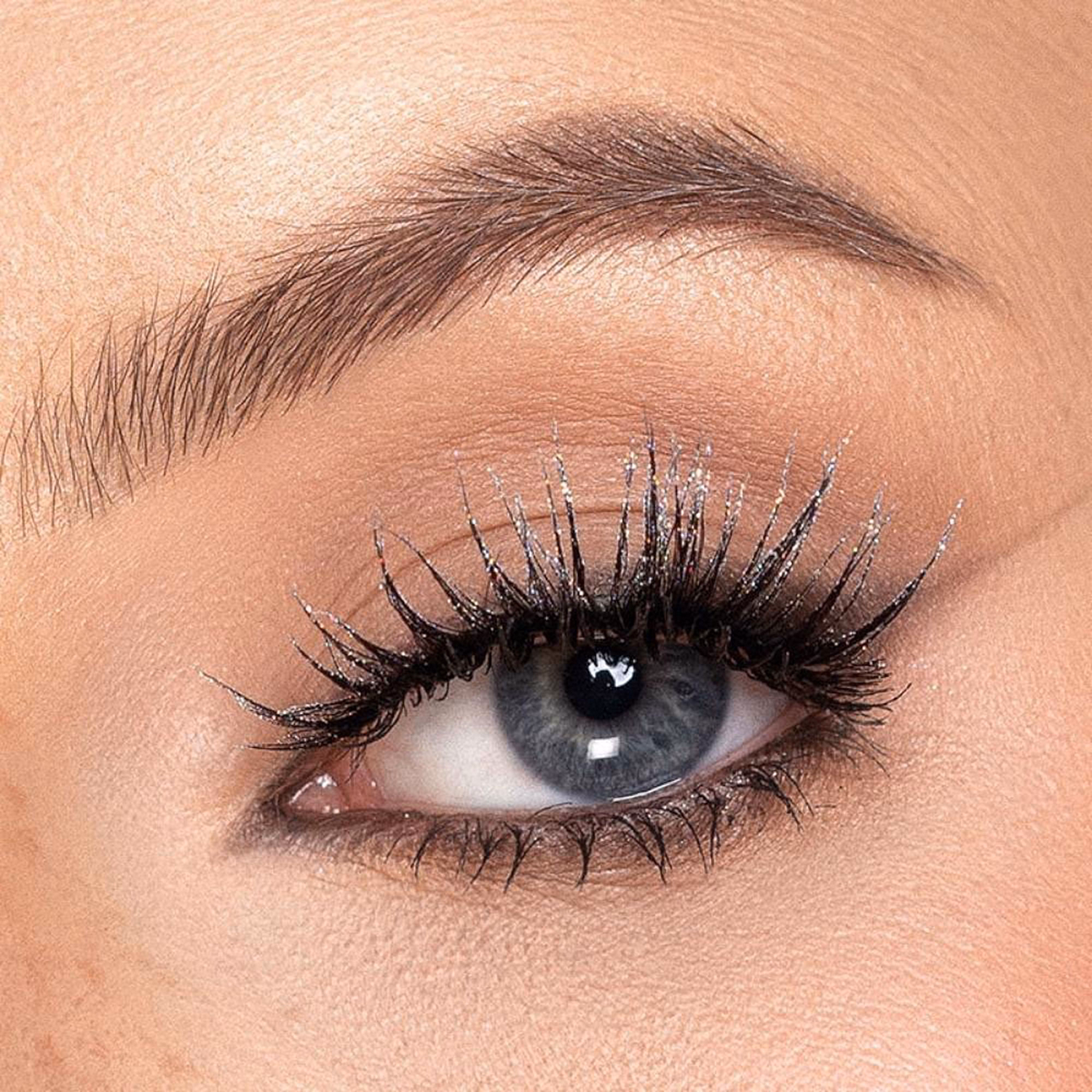 False Eyelashes Prism