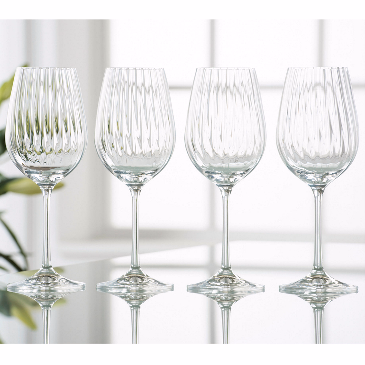 Erne Set of Four Wine Glasses