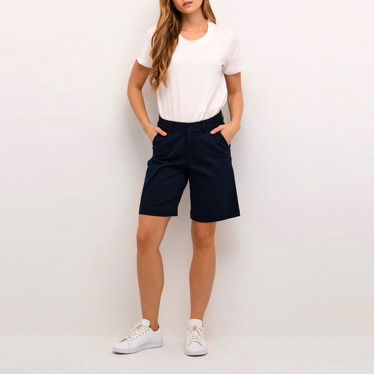 Lea High-Rise City Shorts
