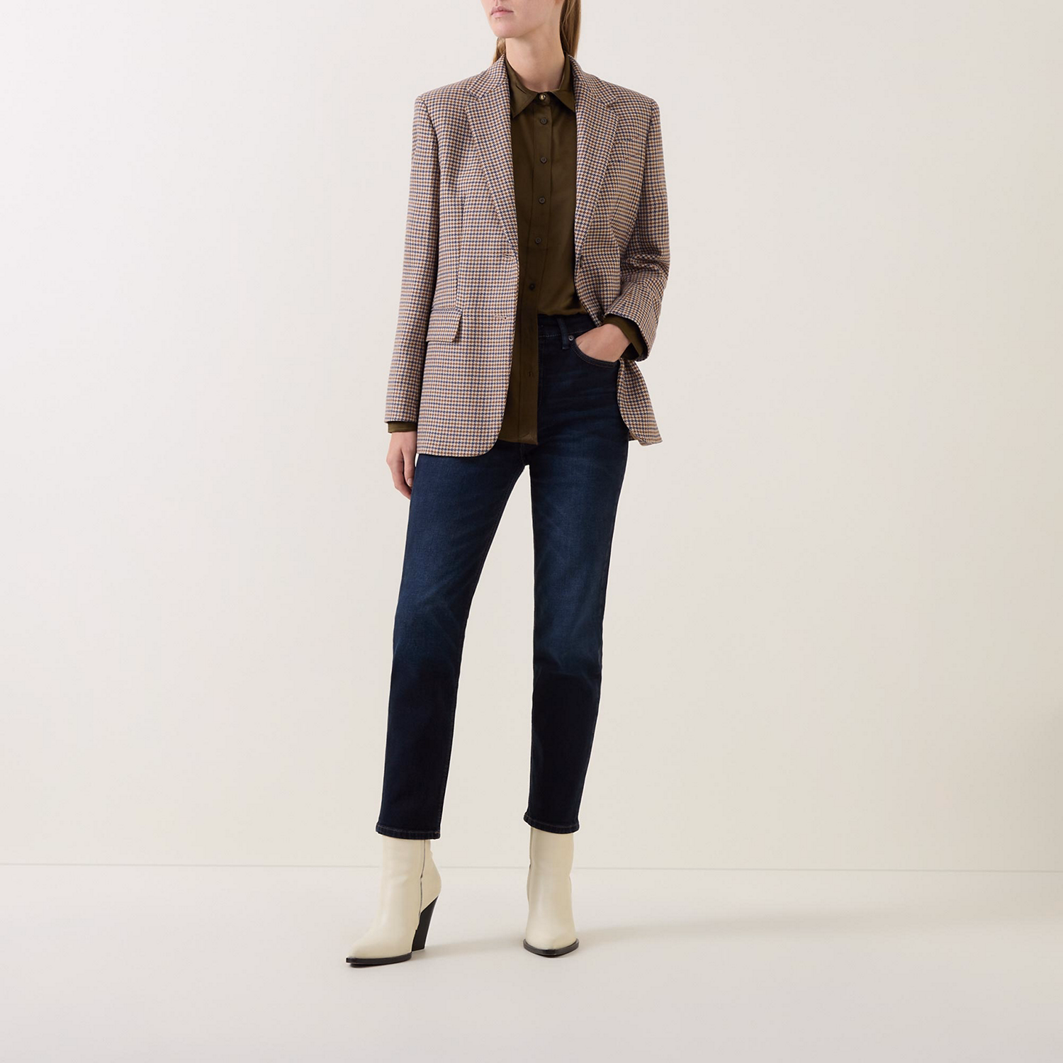 High Rise Straight Ankle Jeans