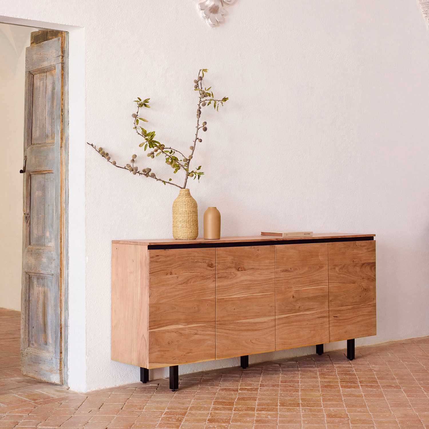 Uxue 4 Door Sideboard 200x88cm Acacia Wood
