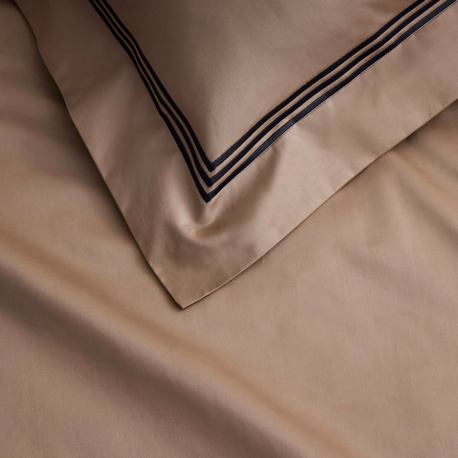Palais Lux Quilt Cover Mocha