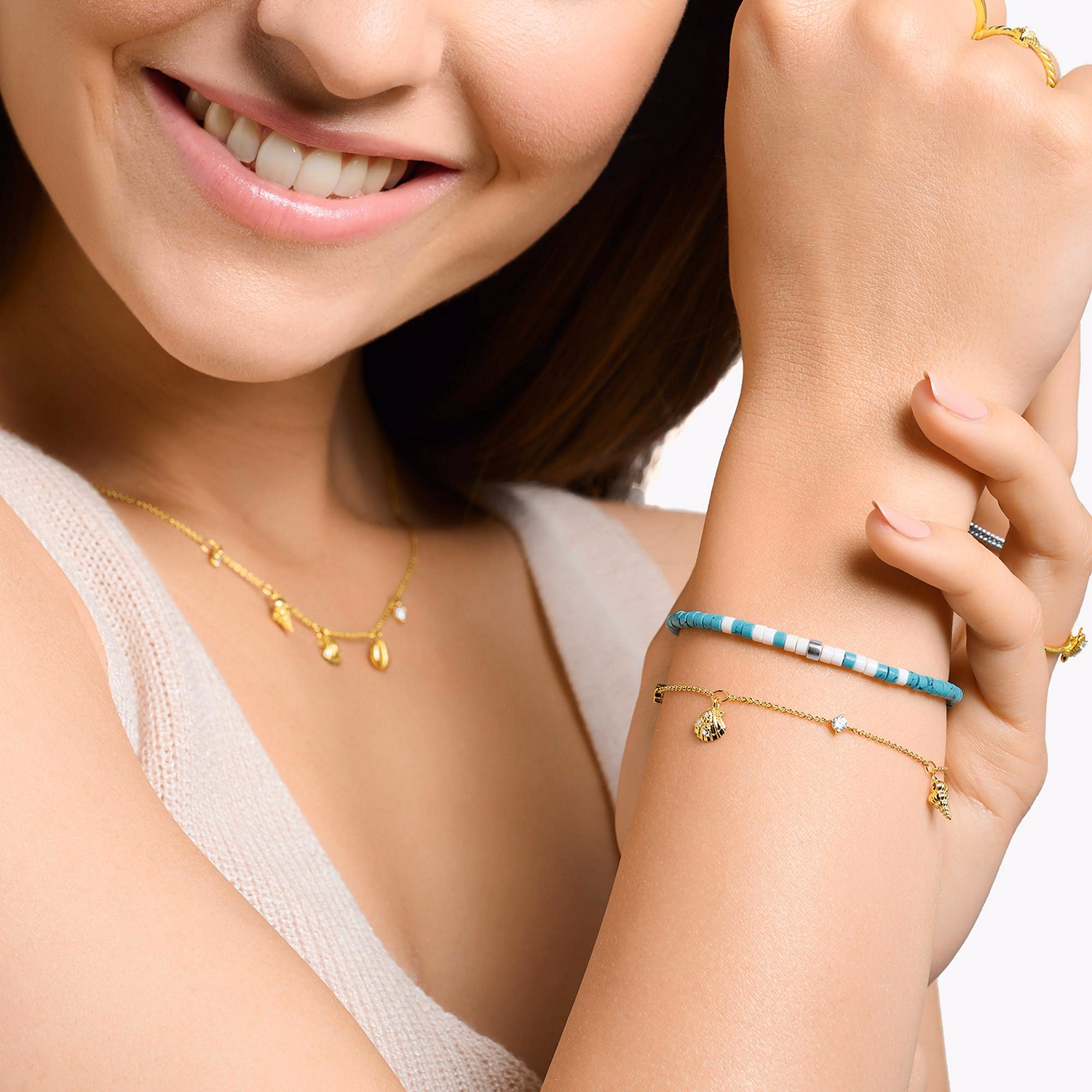 Shells Bracelet with White Stones