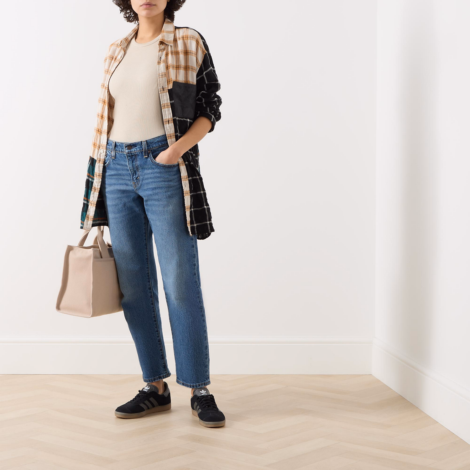 Middy Straight-Leg Jeans