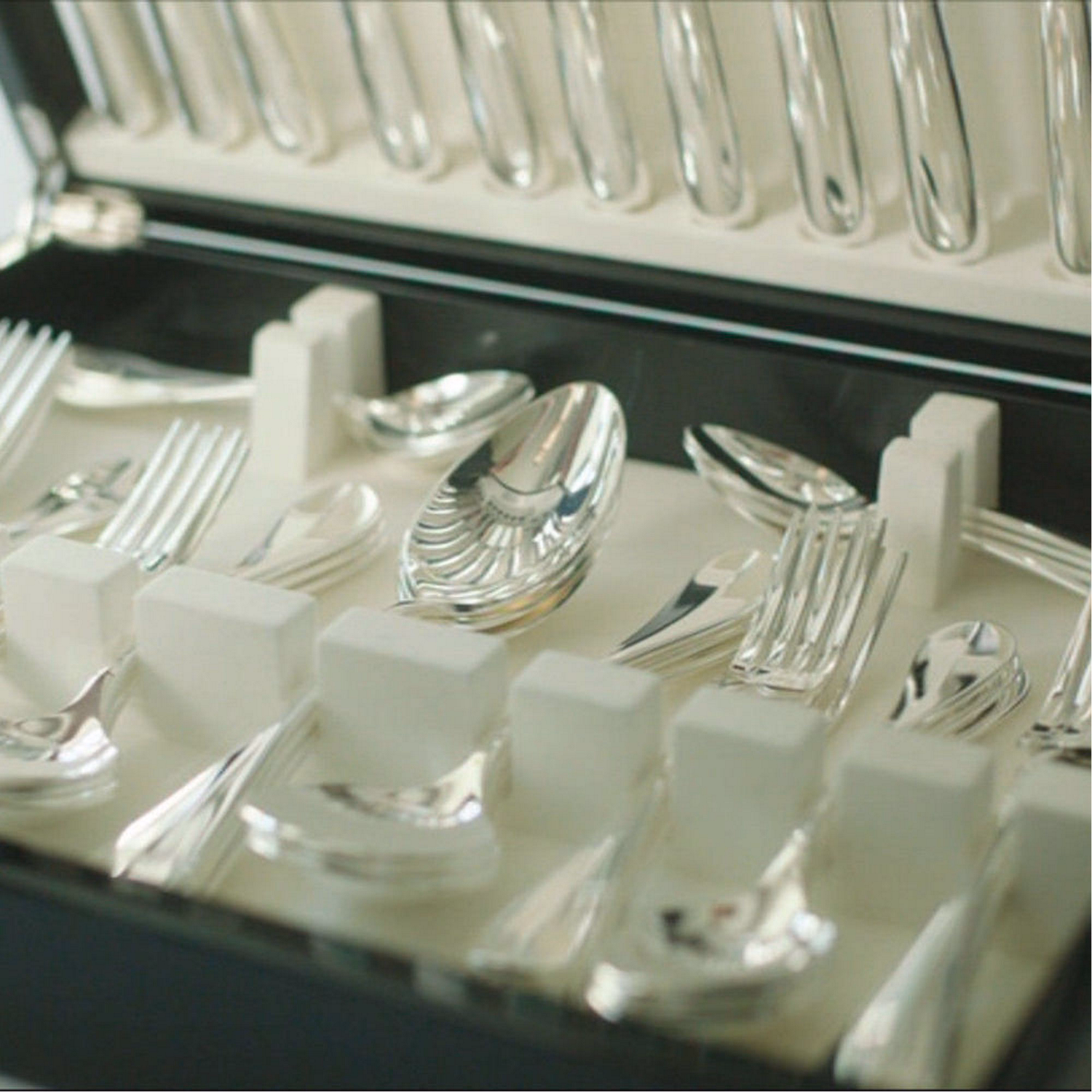 Baguette 24 Piece Canteen EPNS