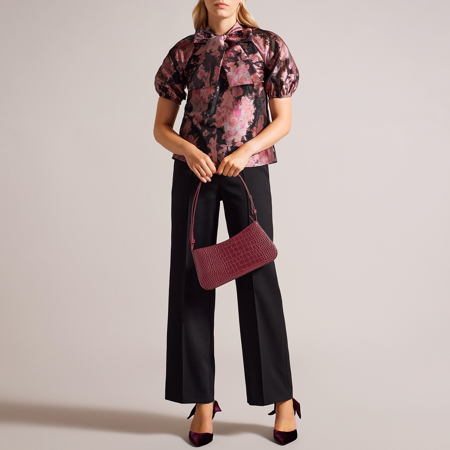 Floral Pussybow Blouse