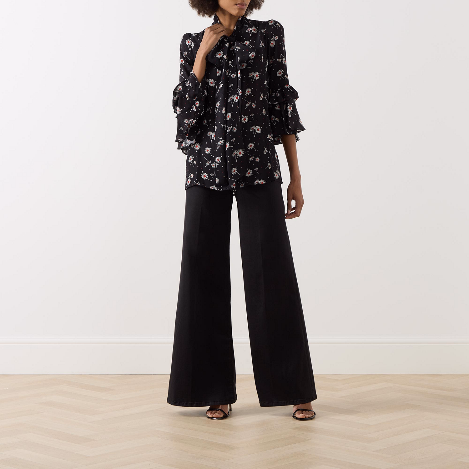 Arabella Daisy Print Blouse