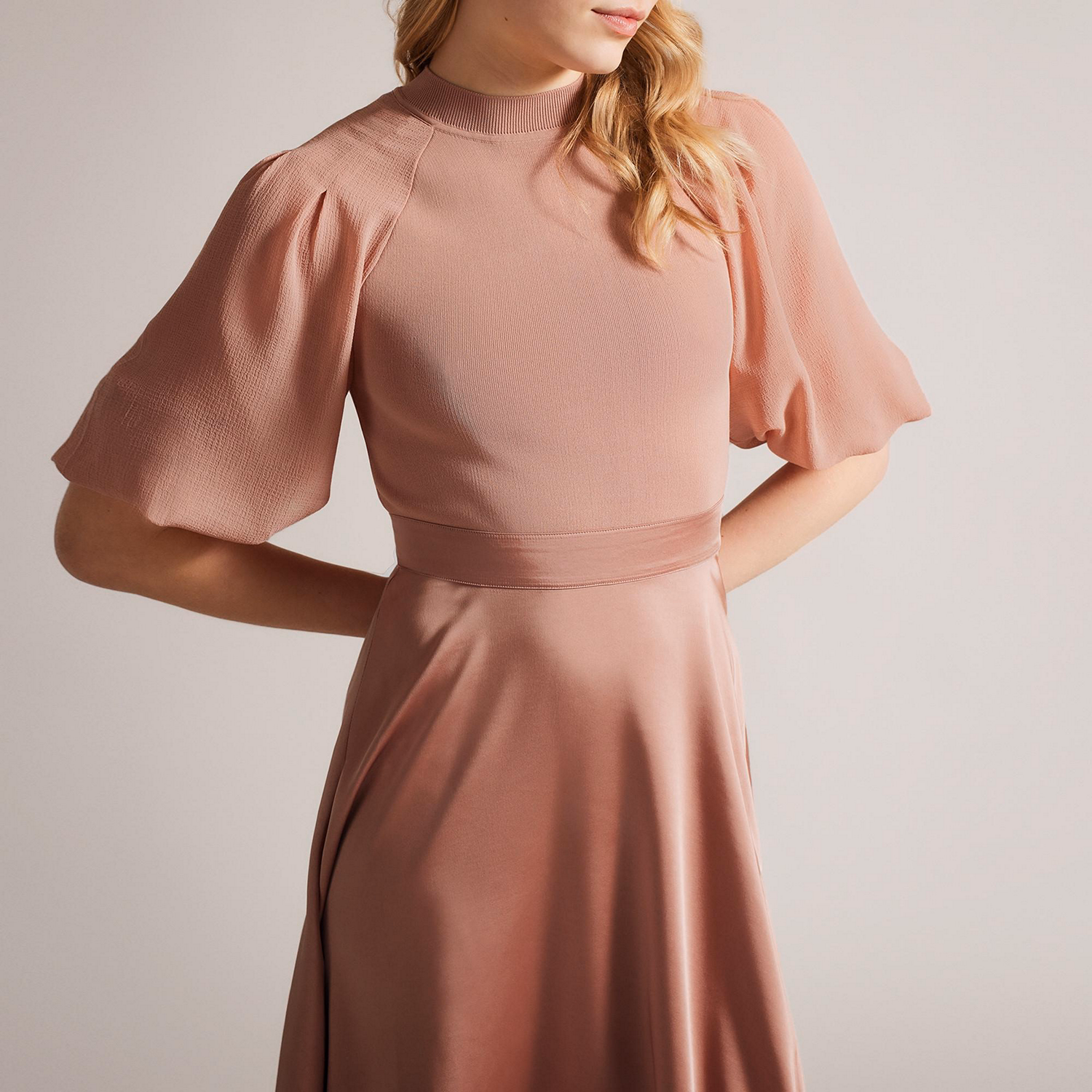 Brontei Puff Sleeve Midi Dress