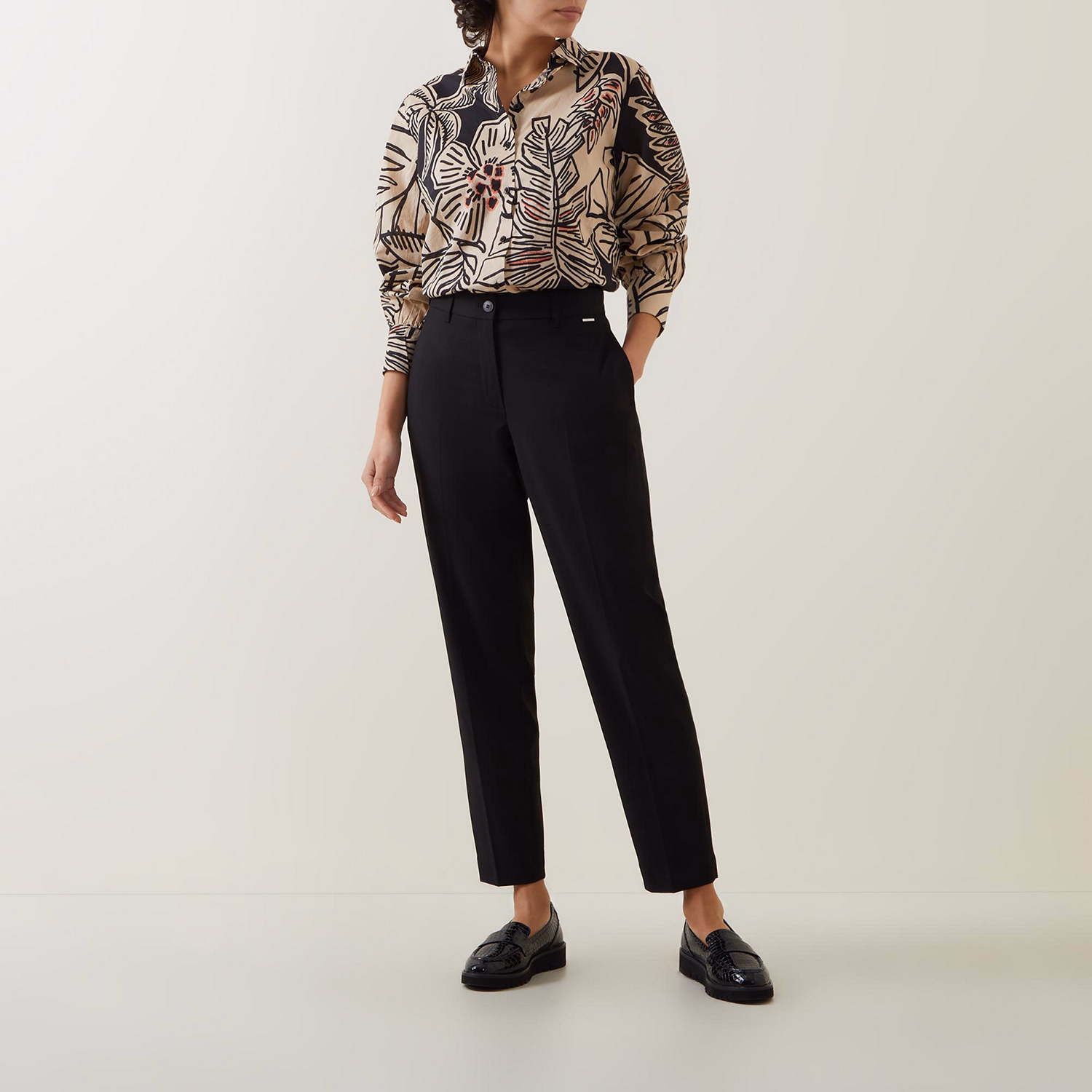 Slim-Fit Cropped Trousers