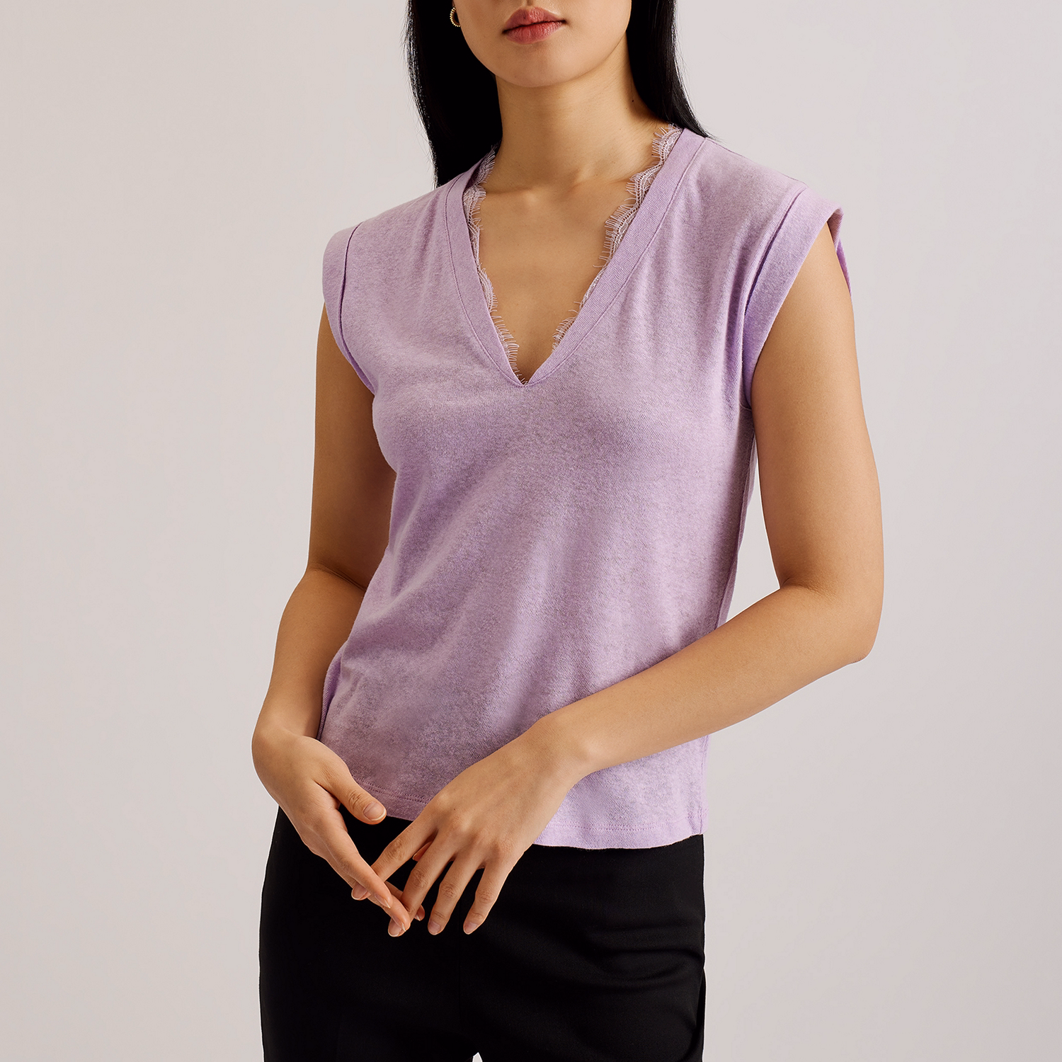 Effiy Lace Knit Vest