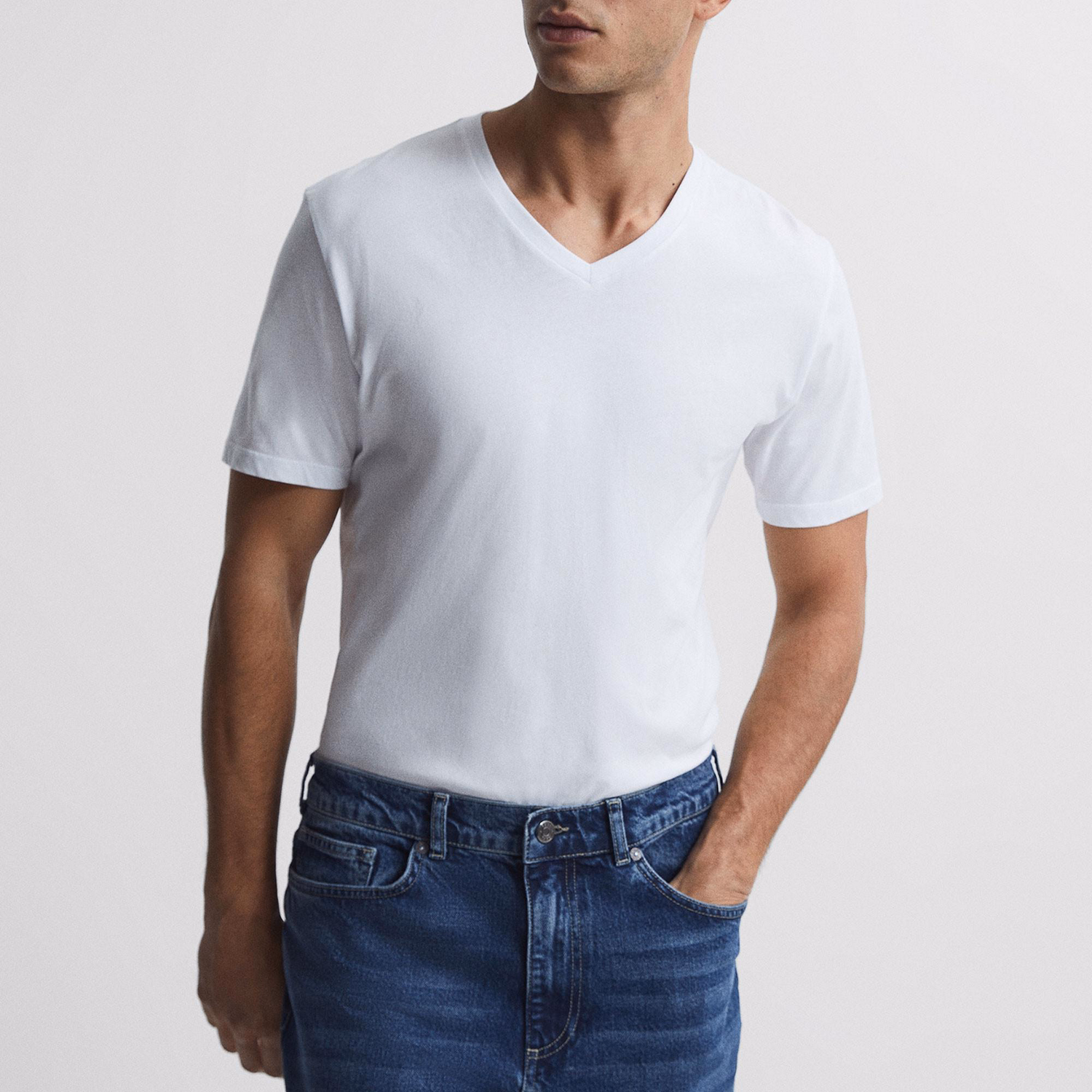 Dayton V Neck T-Shirt