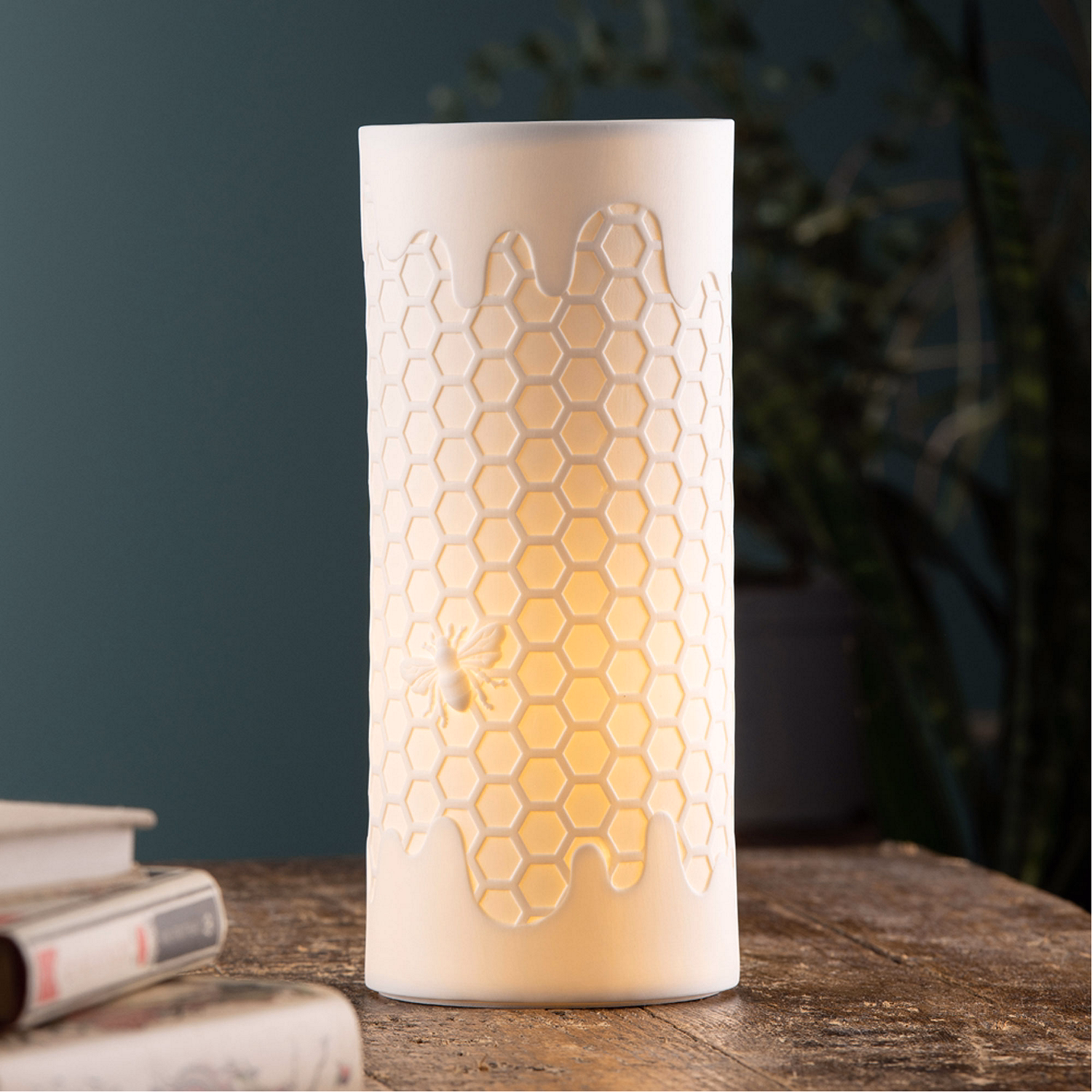 Honey Hive Luminaire Lamp