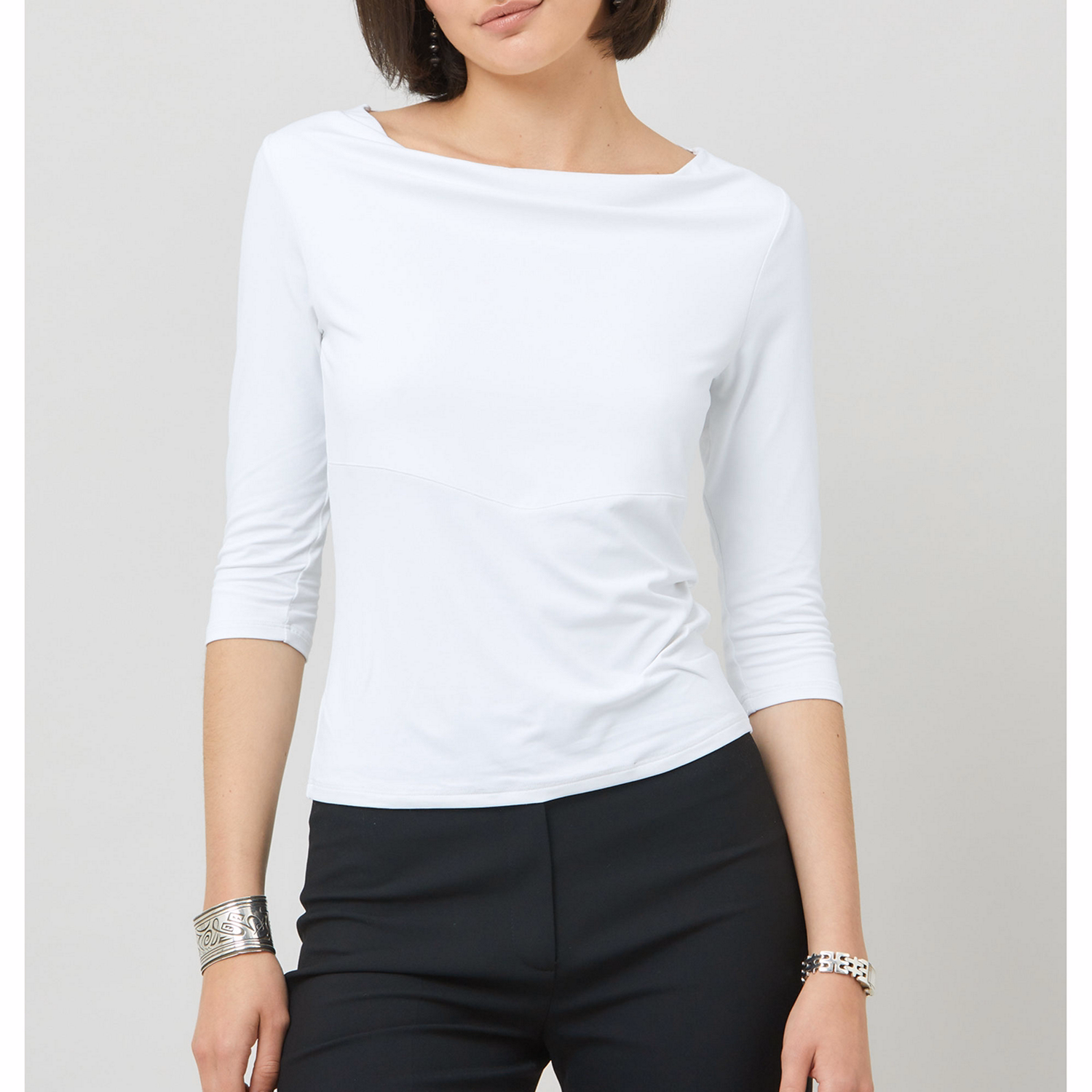 Cowel White Top