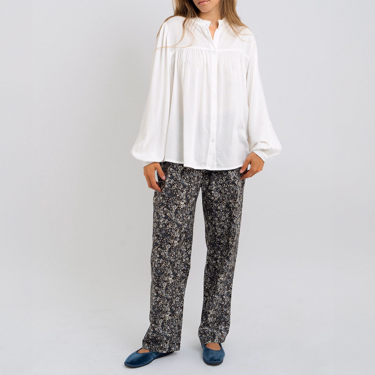 Cara Ruffled Collar Blouse