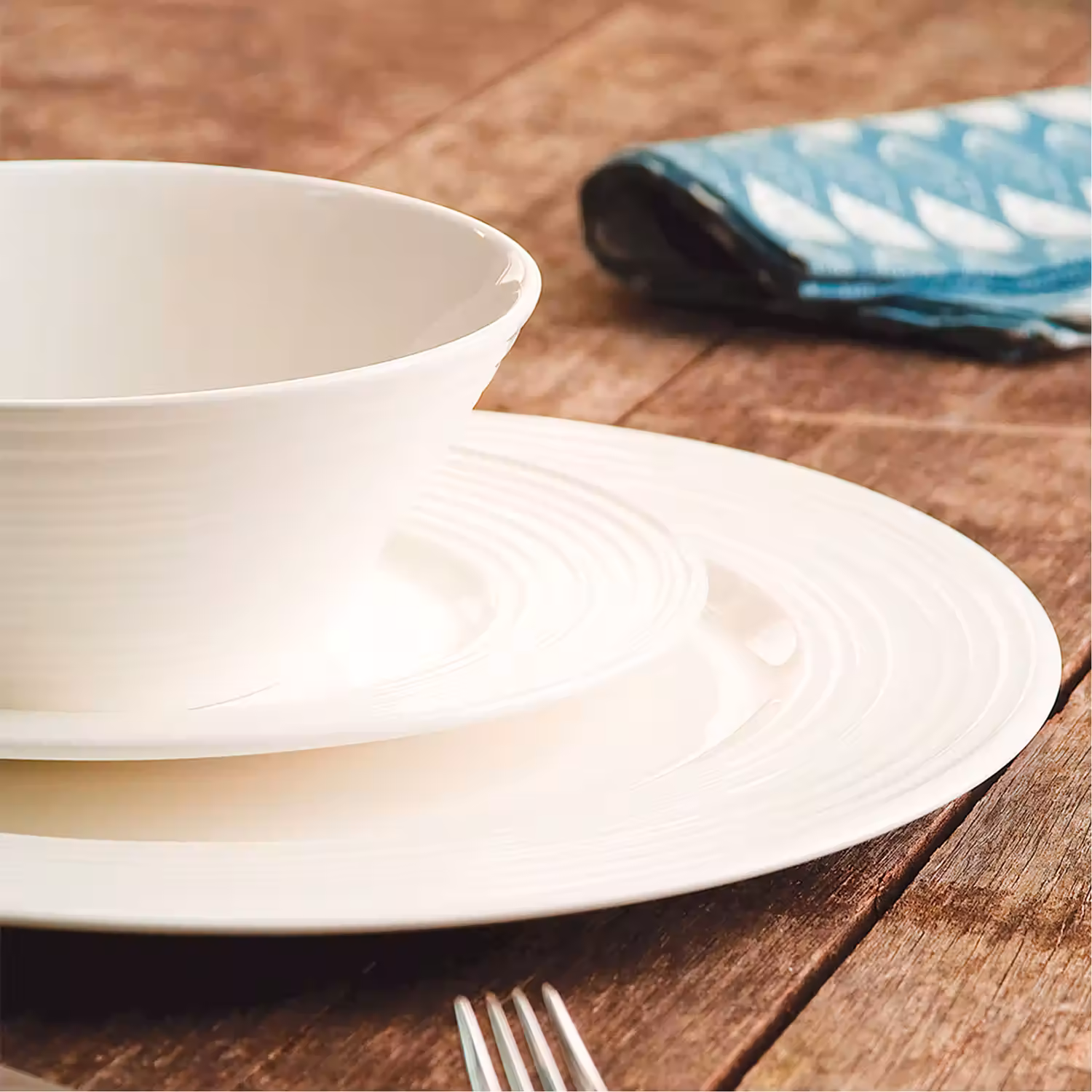 Ripple 12-Piece Dinnerware Set