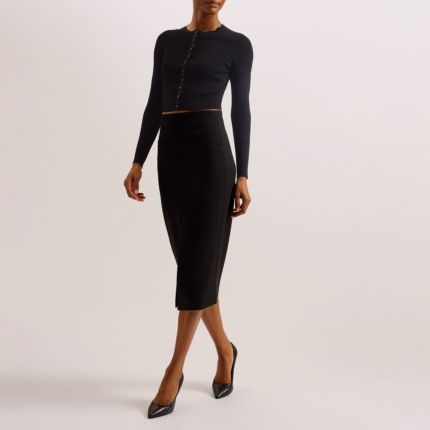 Kklara Scallop Trim Cardigan