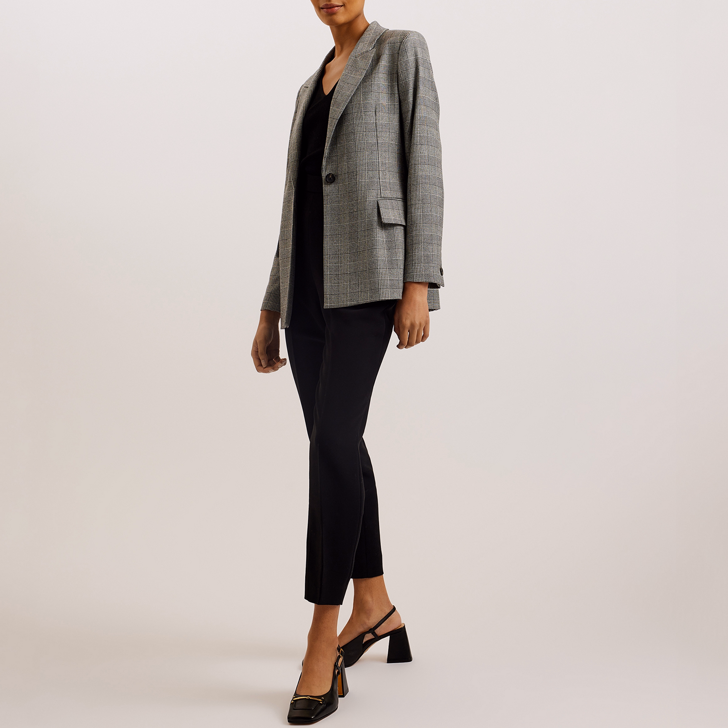 Jommia Single-Breasted Relaxed Blazer