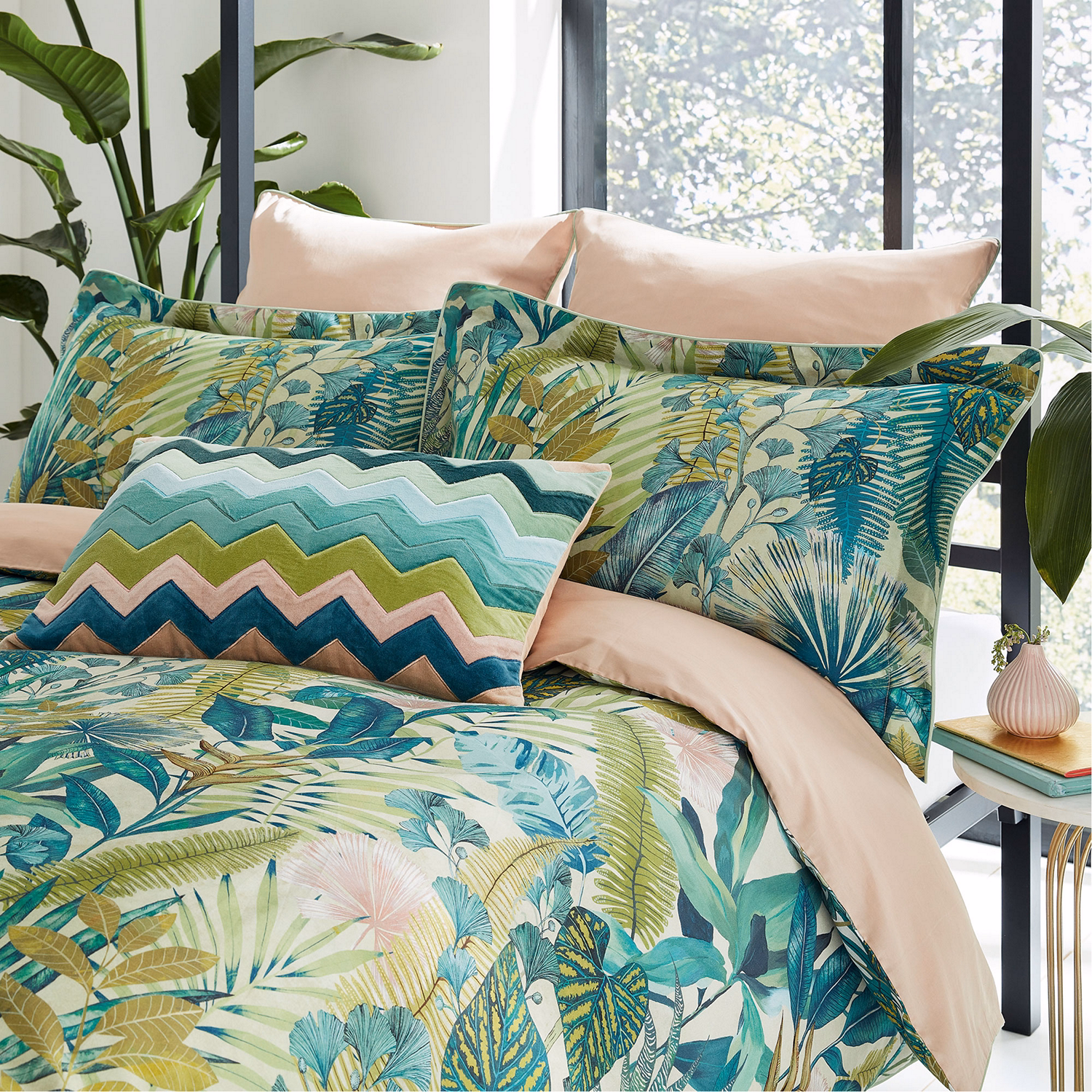 Floreana Oxford Pillowcase Fig Leaf & Coral