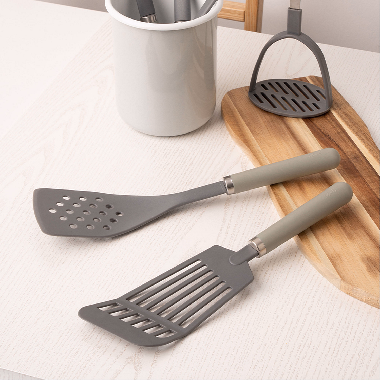 Nylon Slotted Turner