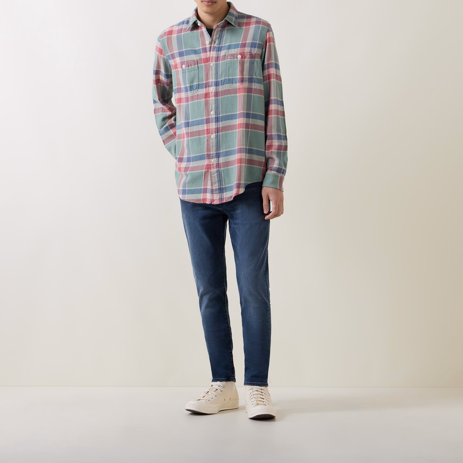 512? Mid-Rise Slim Tapered Jeans