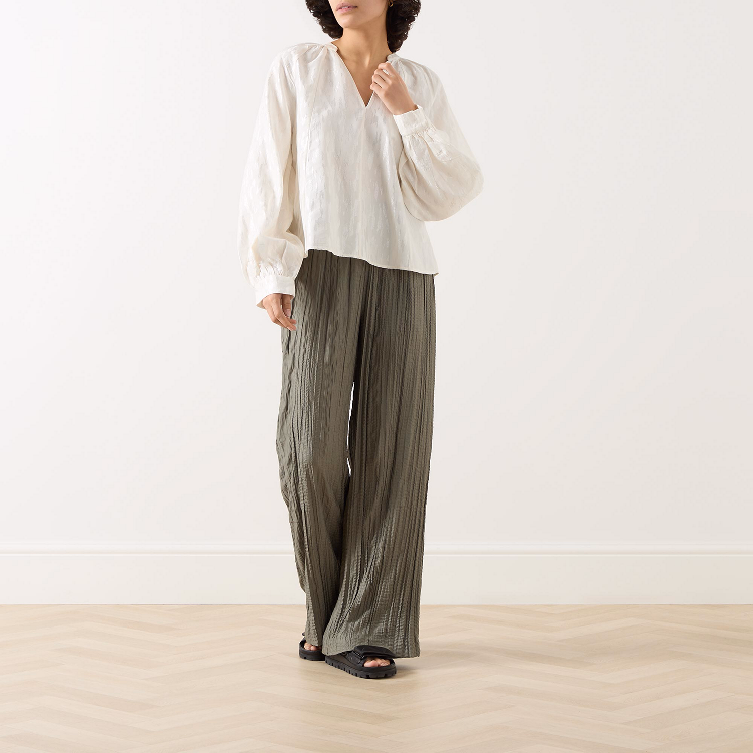 Savara Jacquard Blouse