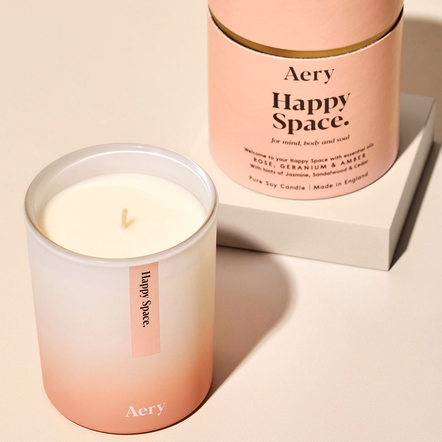 Happy Space Scented Candle - Rose Geranium & Amber