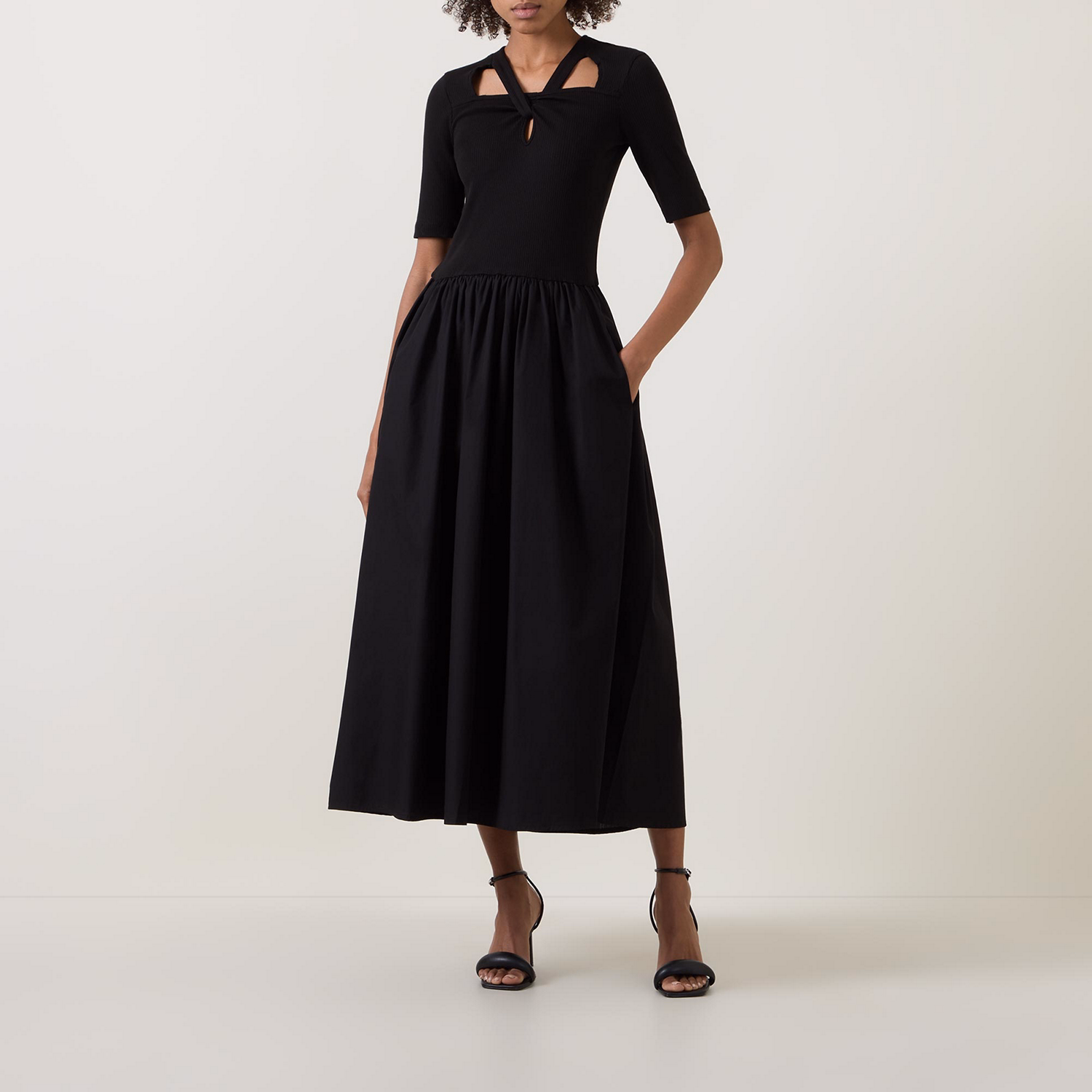 Puk Knot-Detail Dress