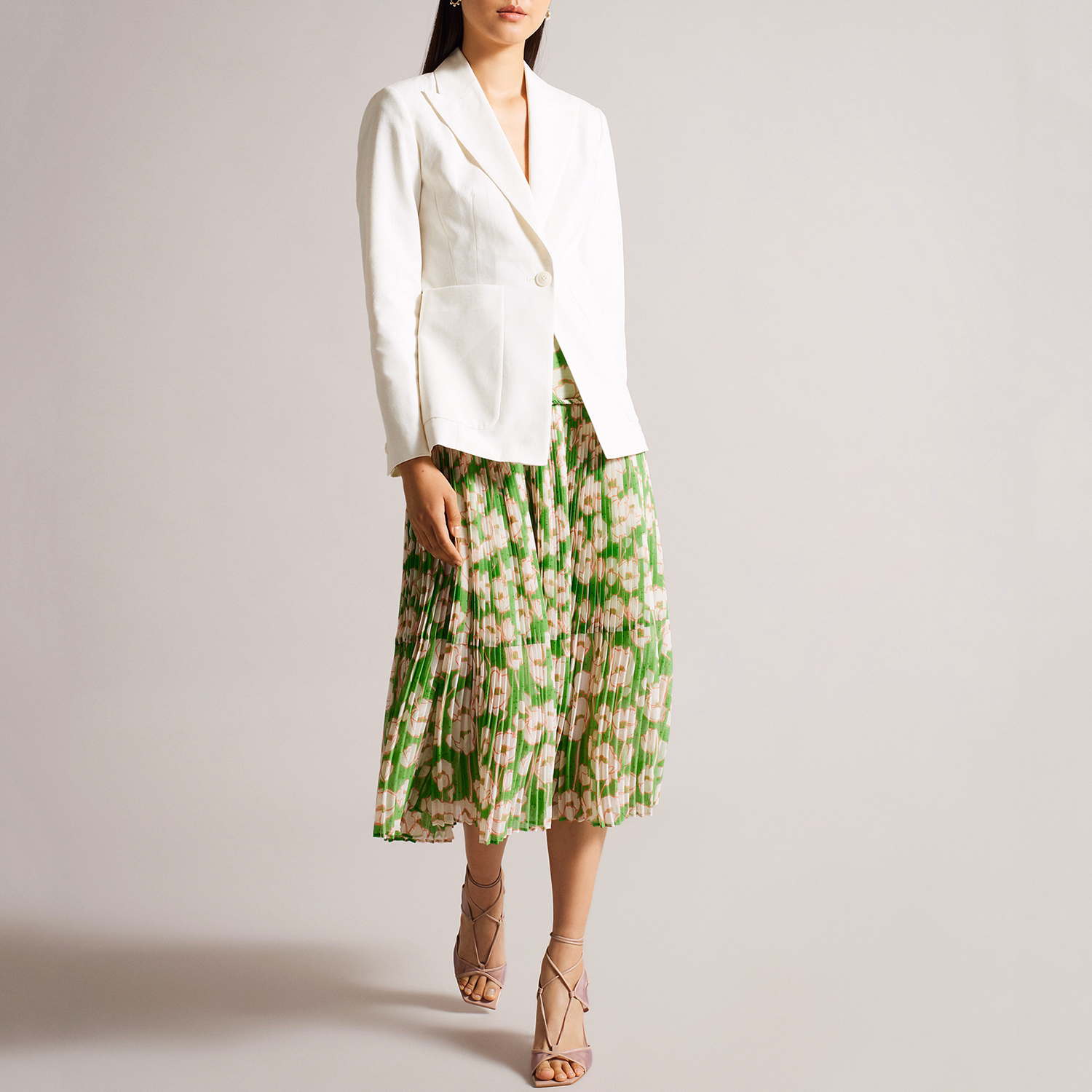 Llilla Single-Breasted Blazer