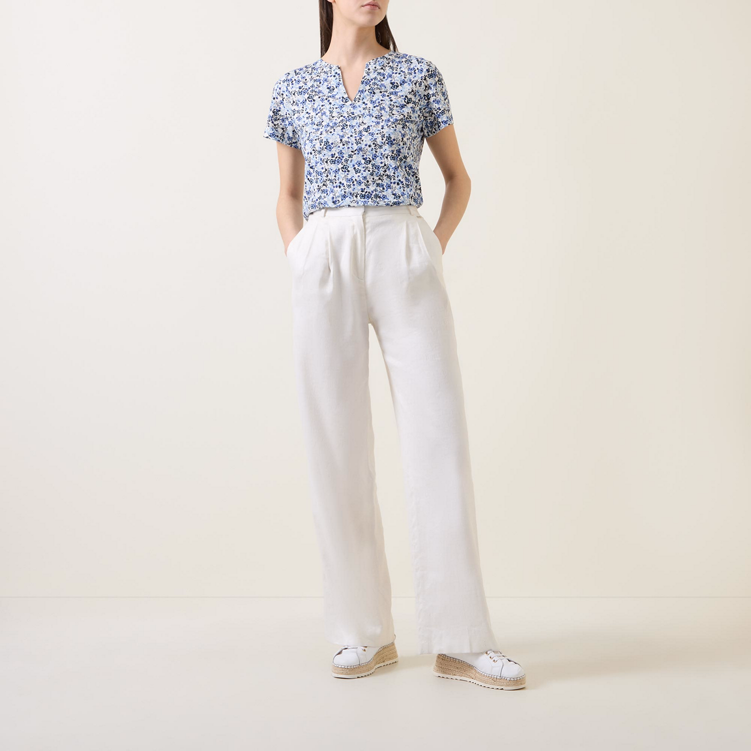 Gesinas Floral Blouse