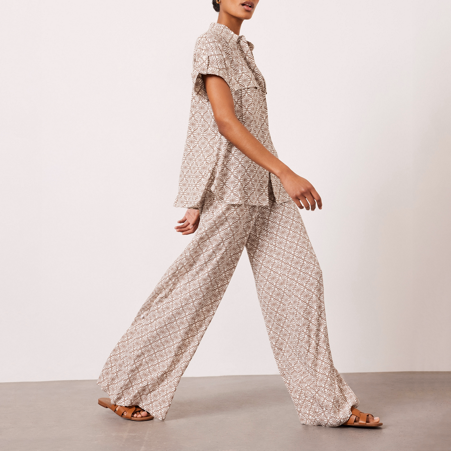 Printed High-Rise Wide-Leg Trousers