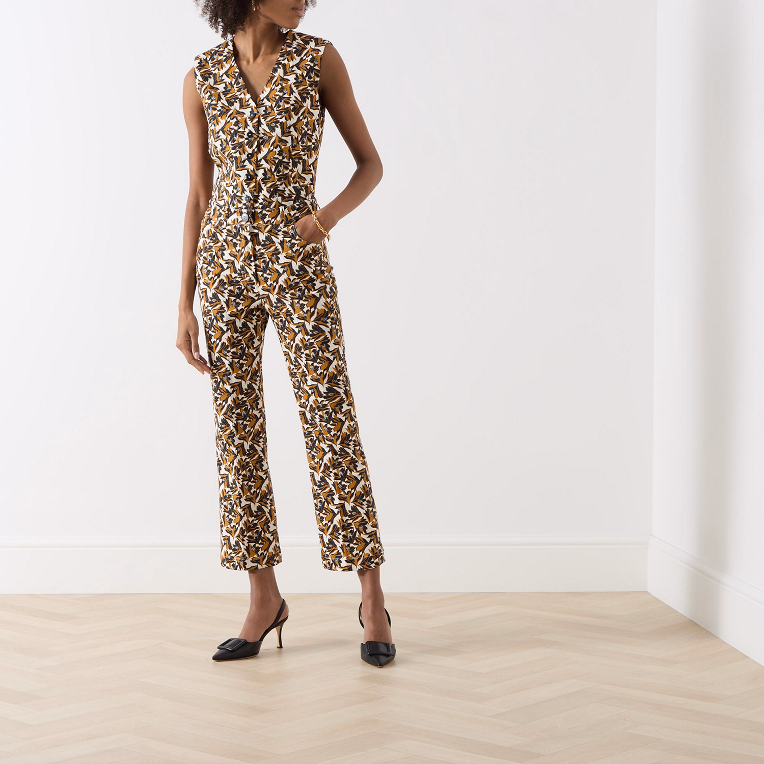 Gabrielle Patterned Cropped Trousers