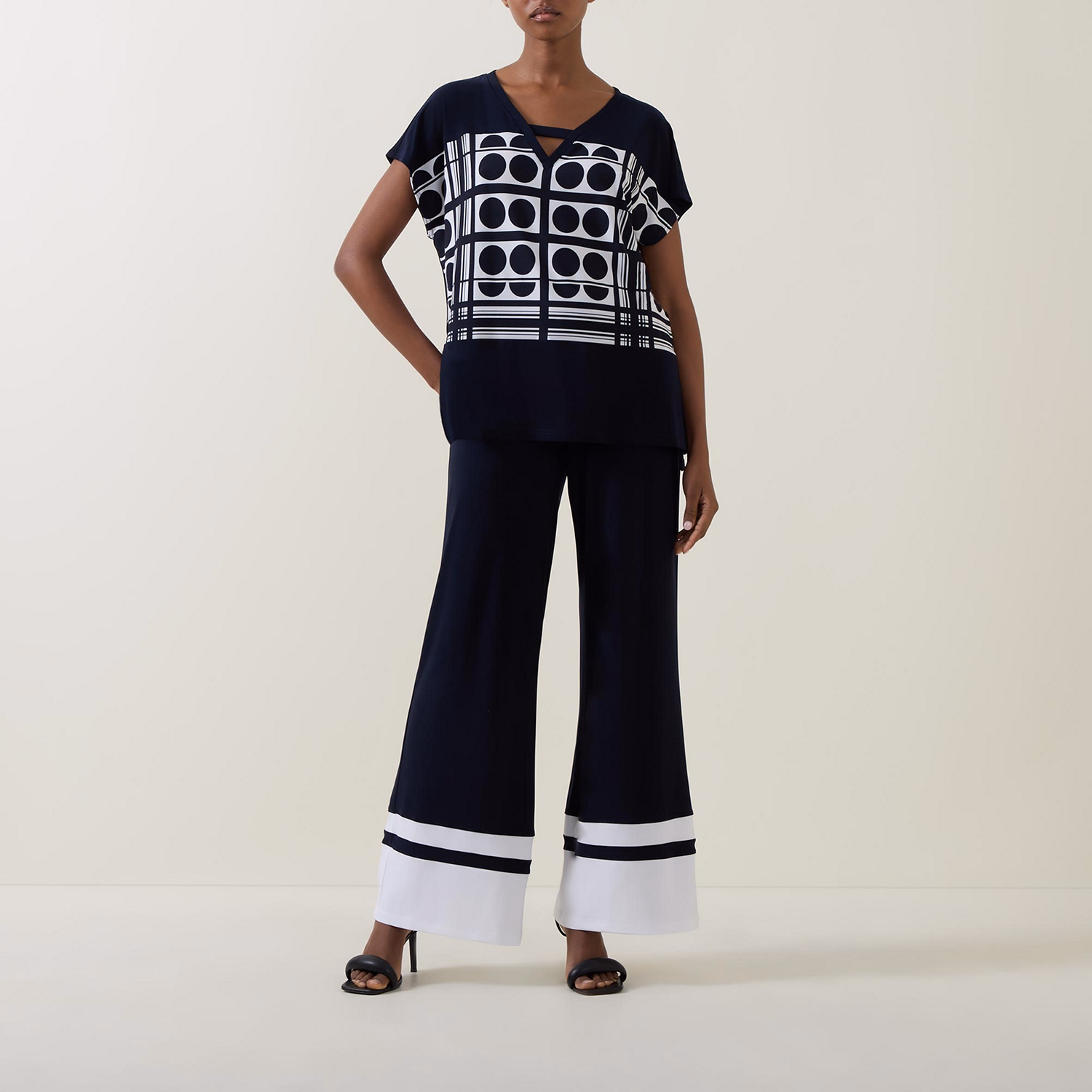 Two-Tone Geometric Top