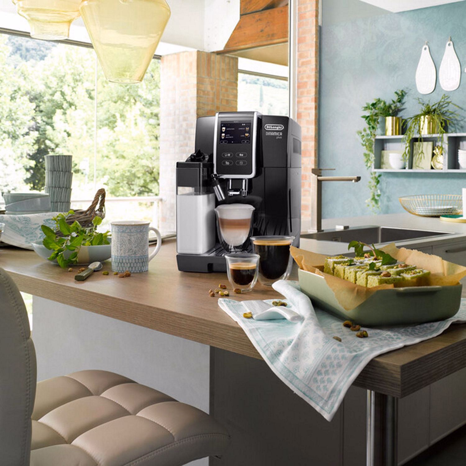 Dinamica Plus Bean to Cup