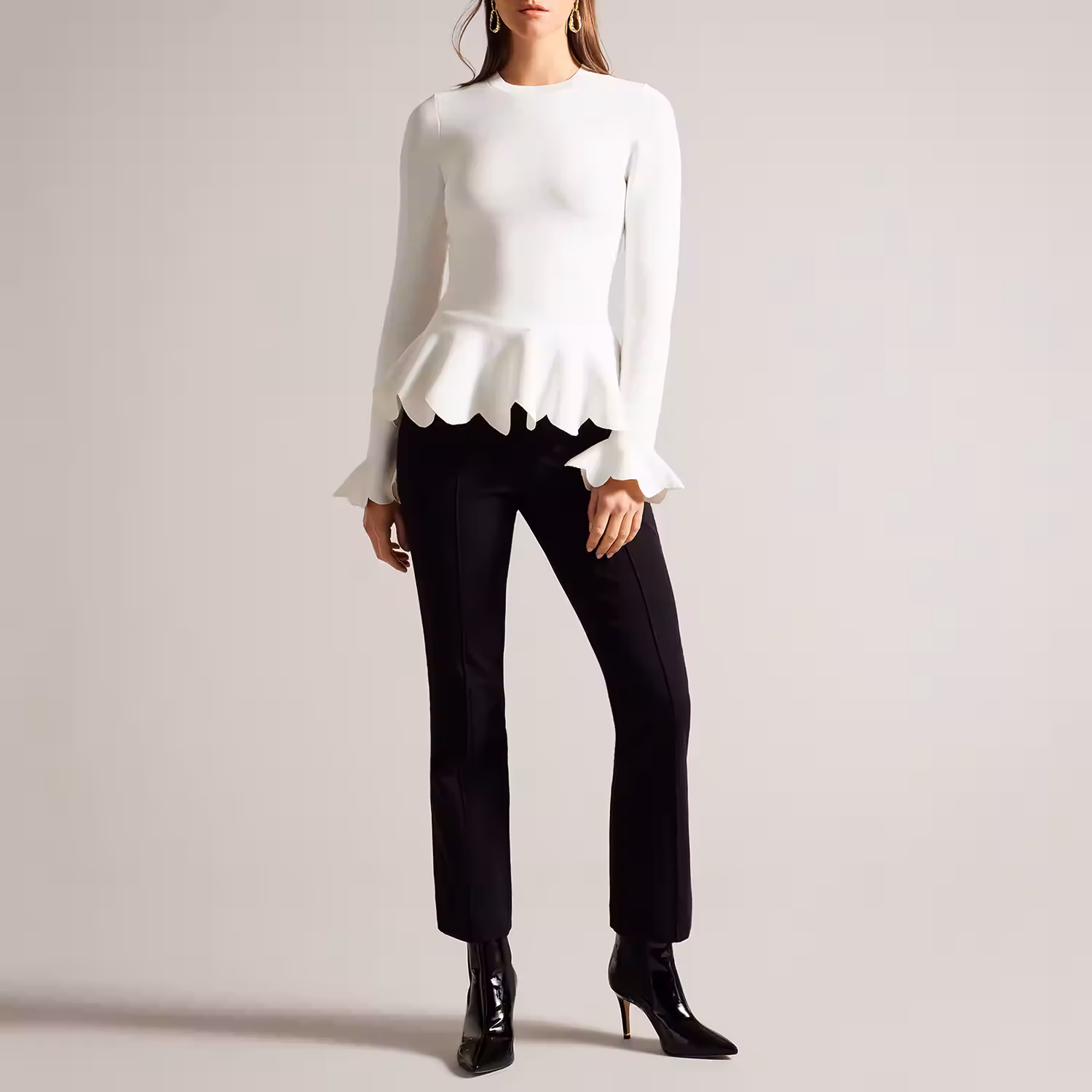 Lillyyy Scalloped Peplum Top