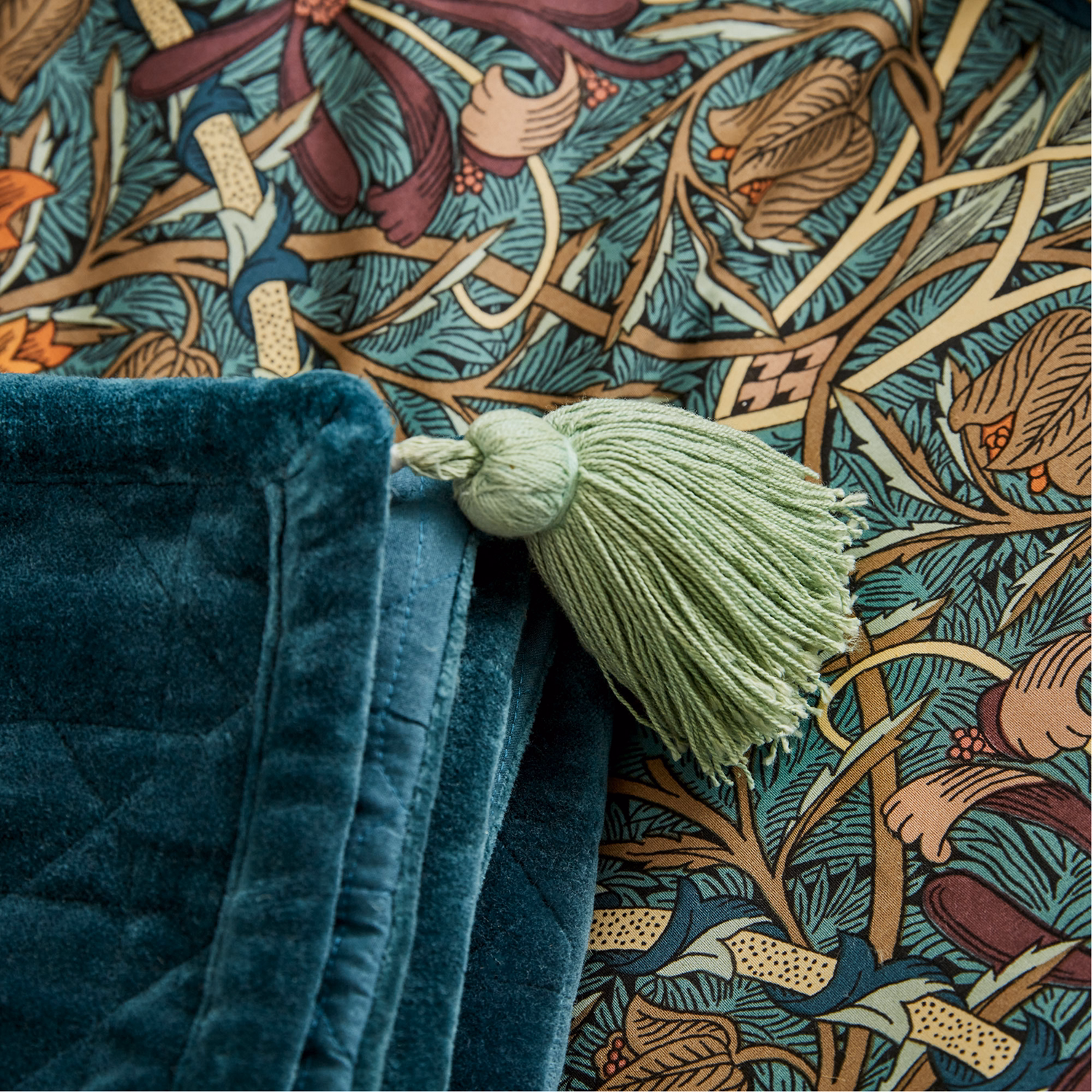 Honeysuckle & Tulip Throw Teal