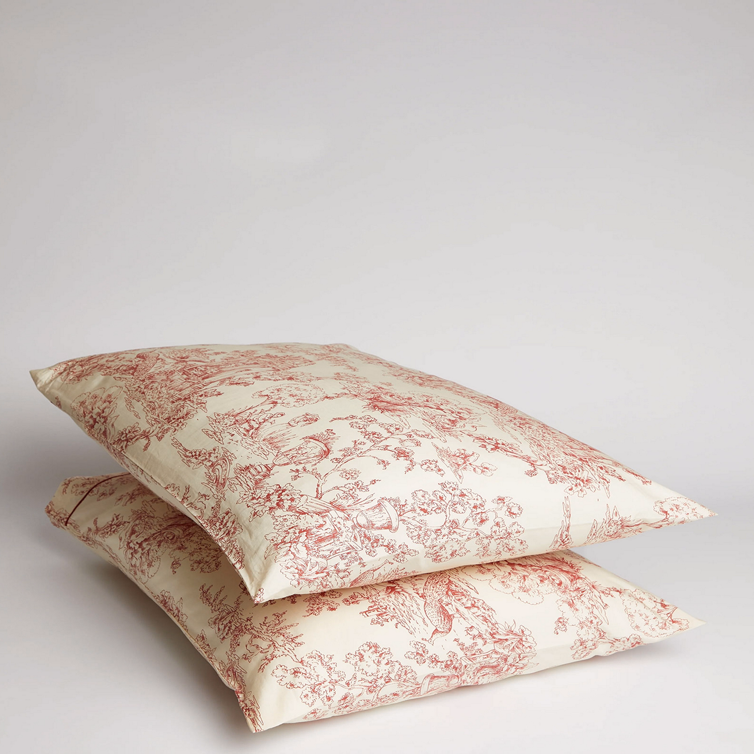 300 Thread Count Vintage Toile Pillowcase Set