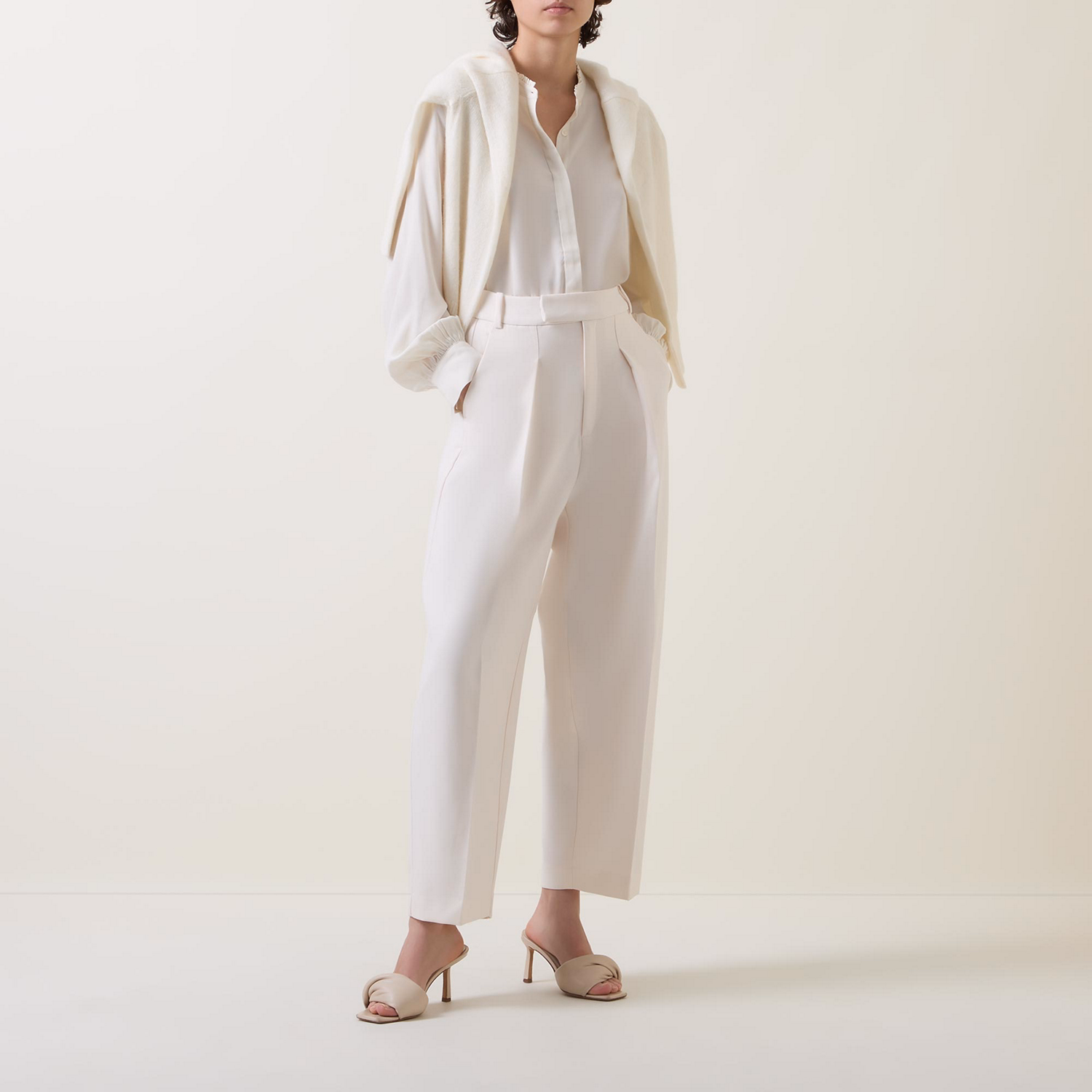 Zoma Barrel-Leg Trousers