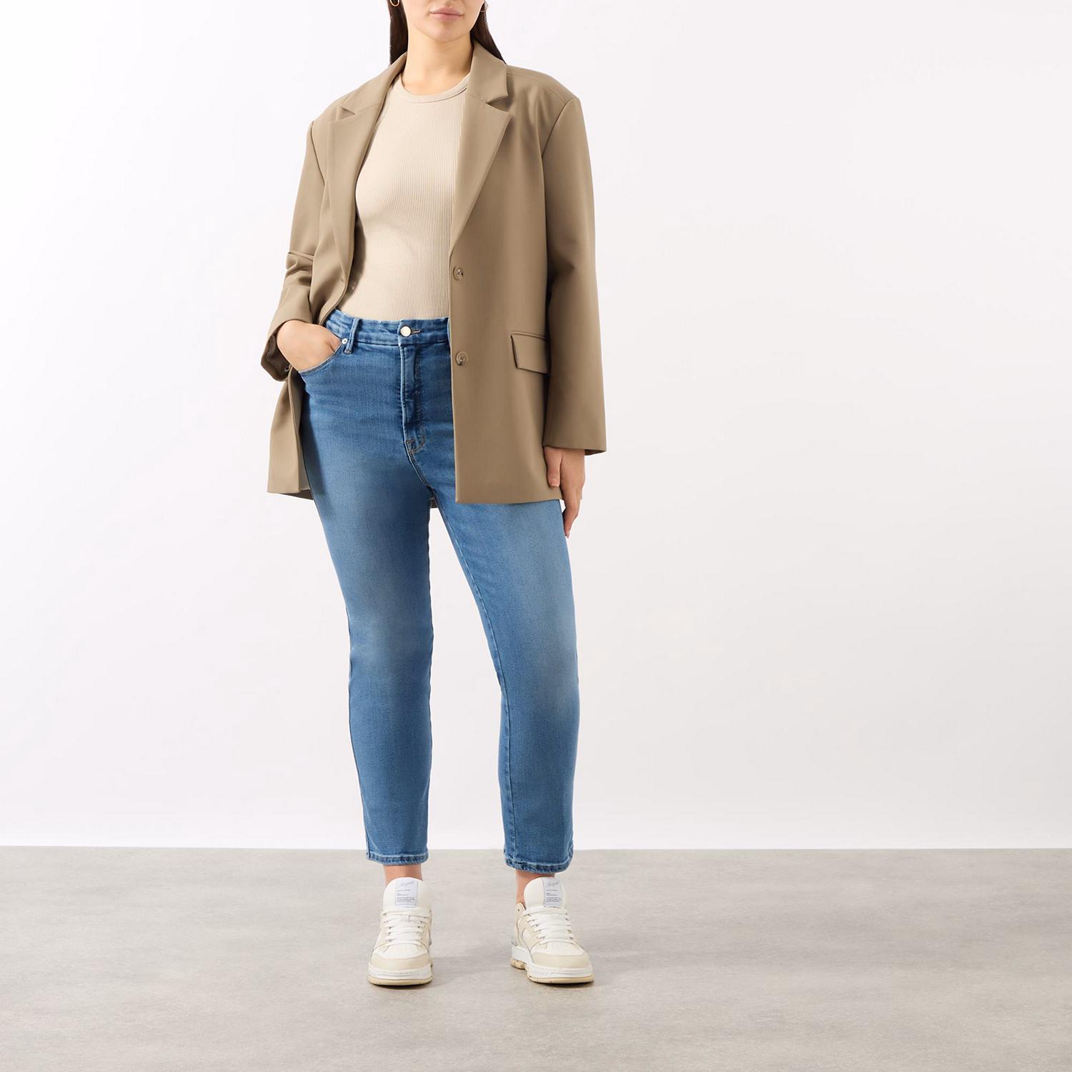 Good Curve High-Rise Straight Leg Jeans