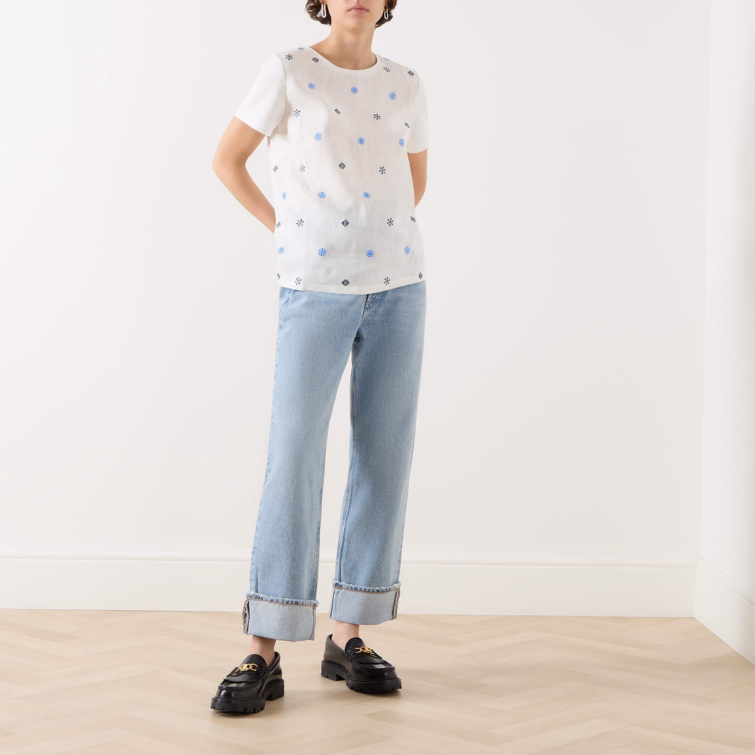 Magno Embroidered T-Shirt