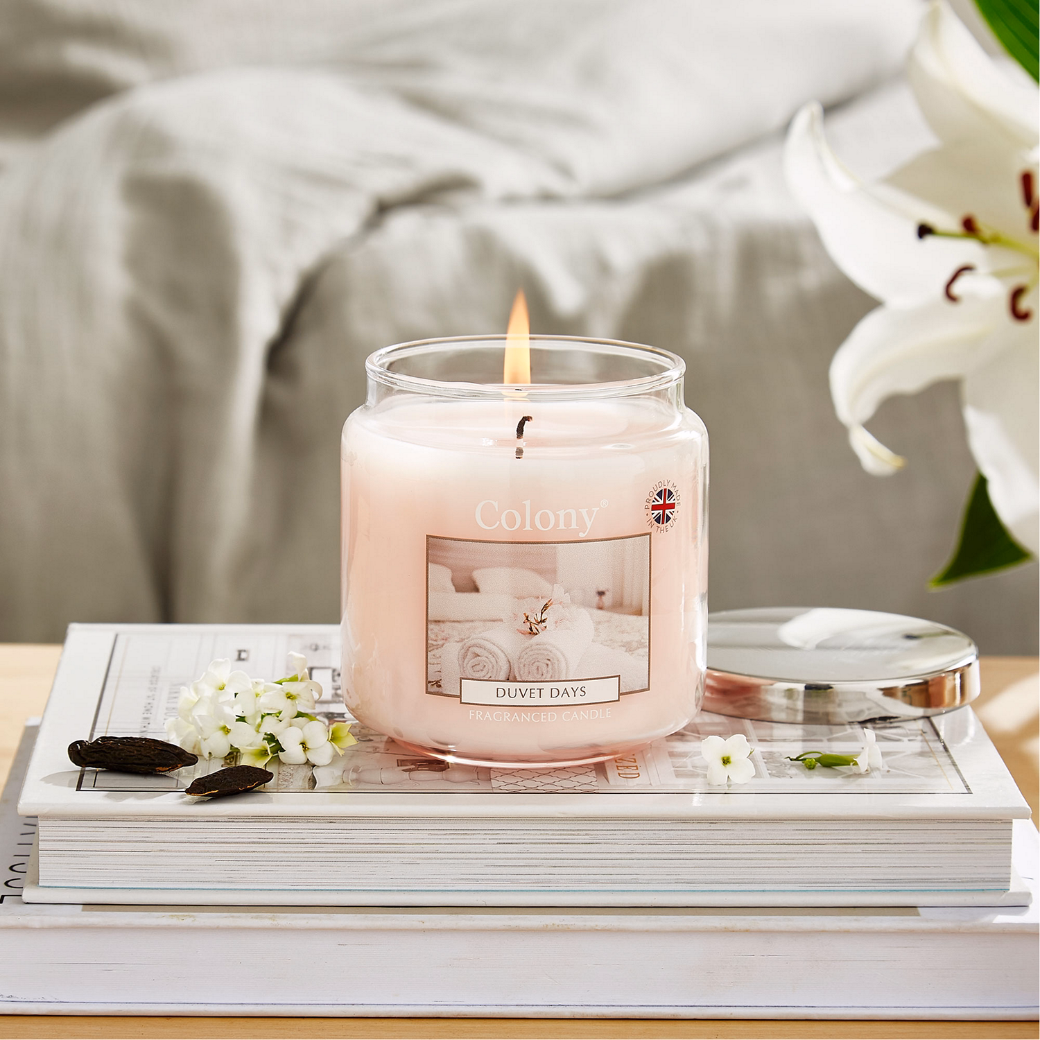 Colony Duvet Days Medium Candle