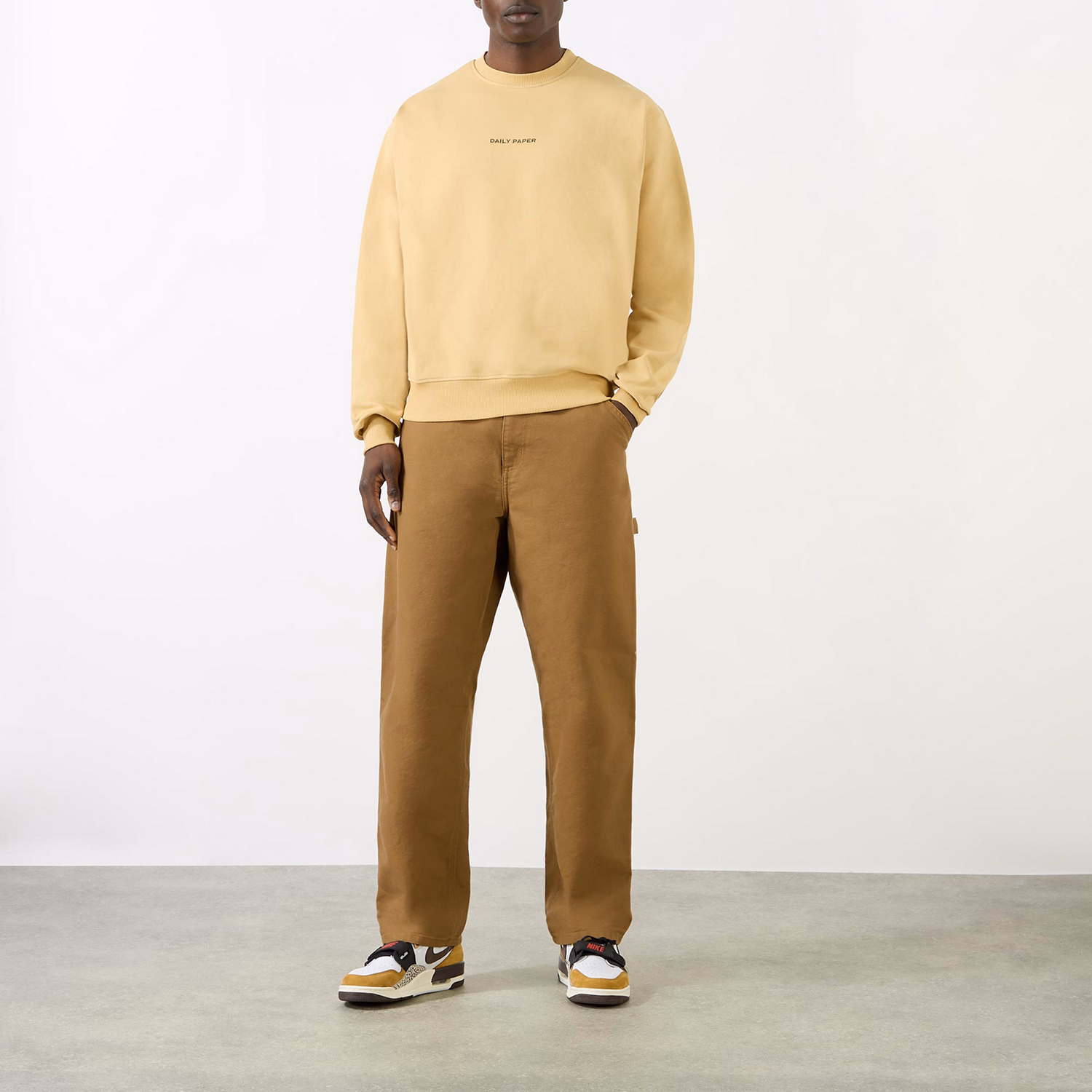 Shield Crowd Logo Sweatshirt