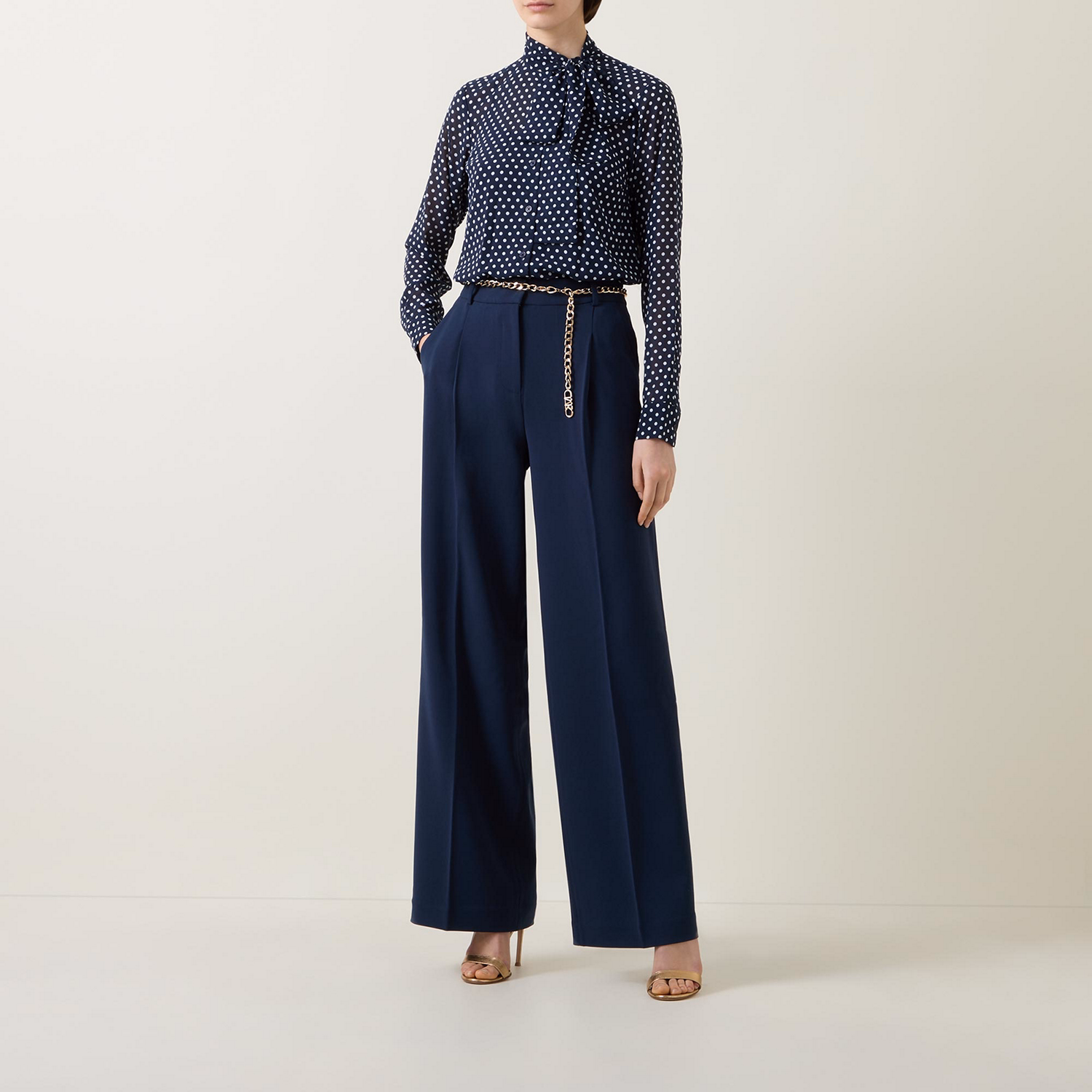 Pussybow Polkadot Blouse