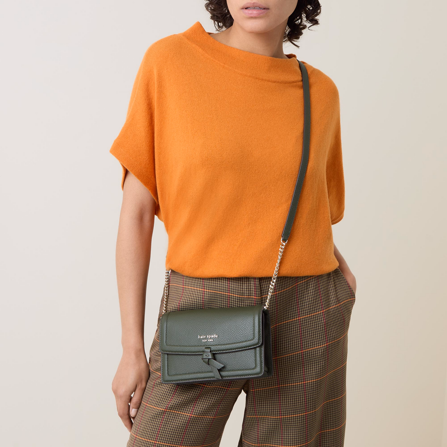 Knott Chain Strap Crossbody Bag